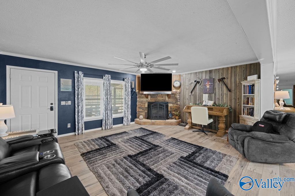 606 Red Eagle Road