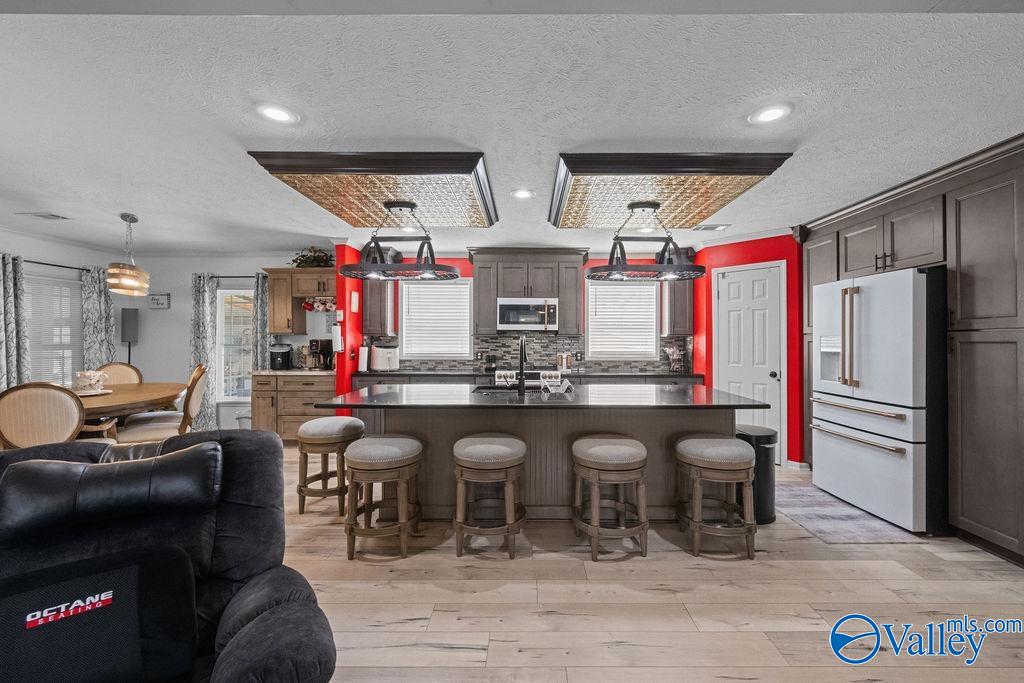 606 Red Eagle Road