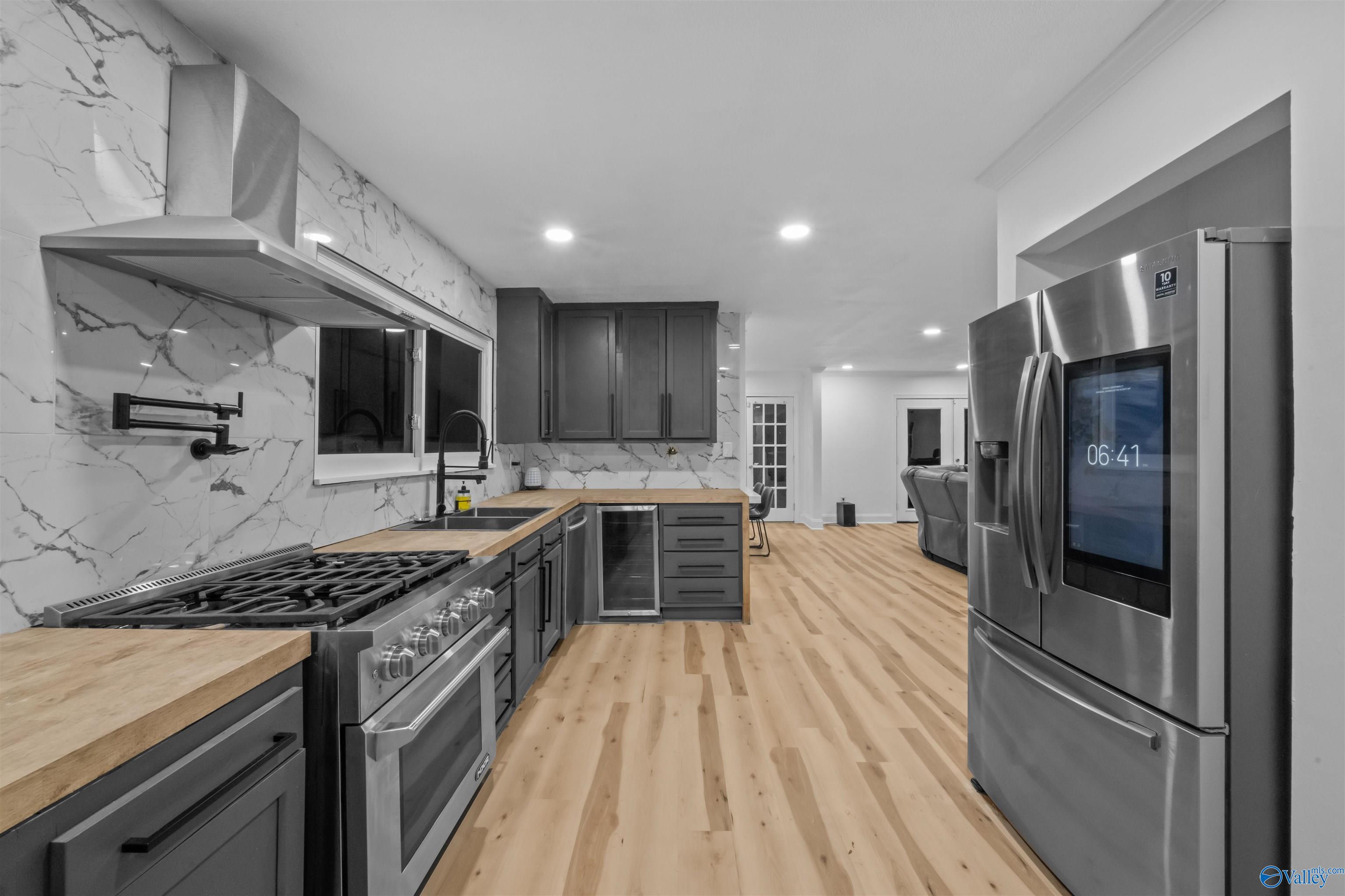 160 Bridlewood Drive
