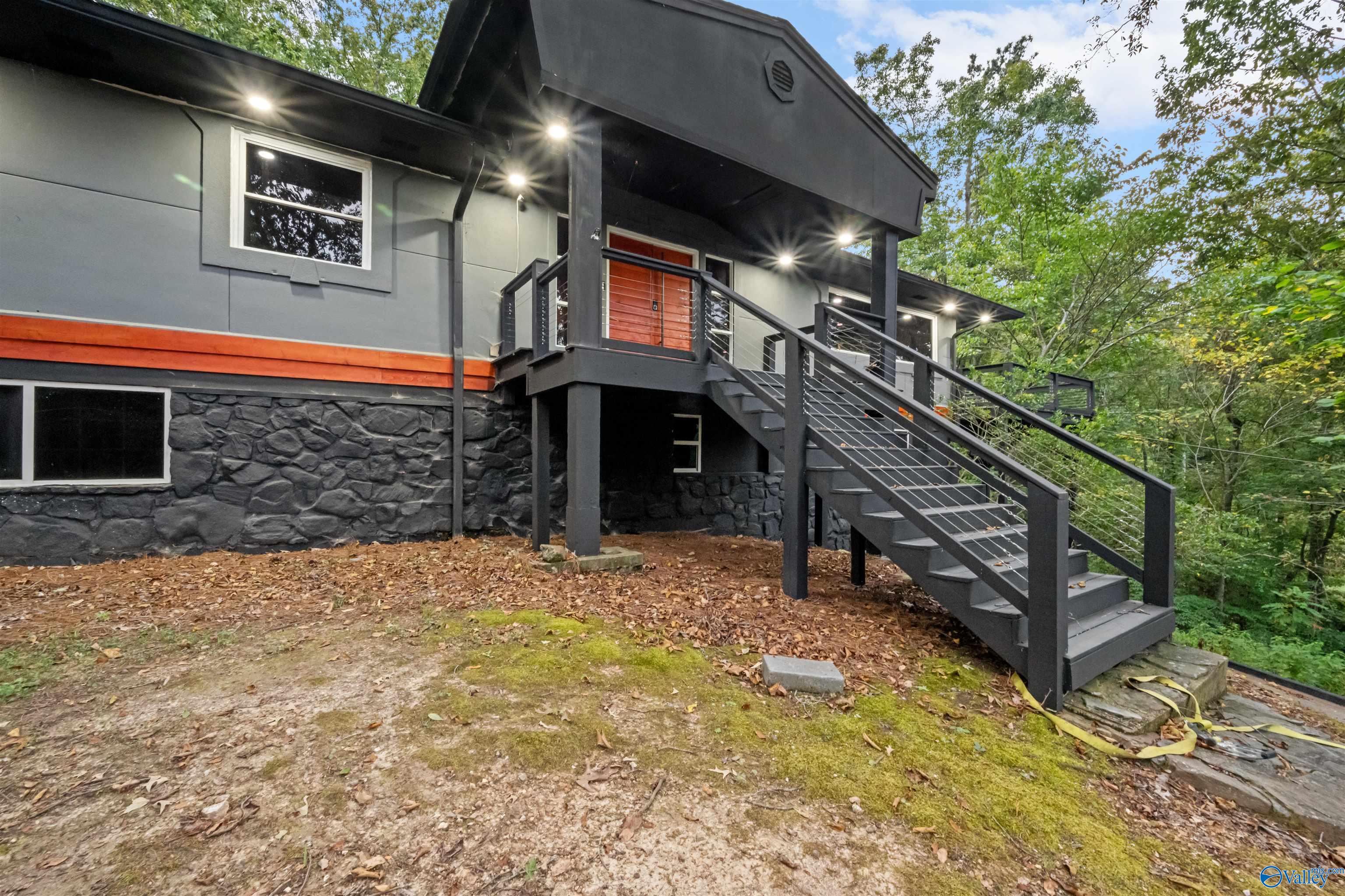 160 Bridlewood Drive