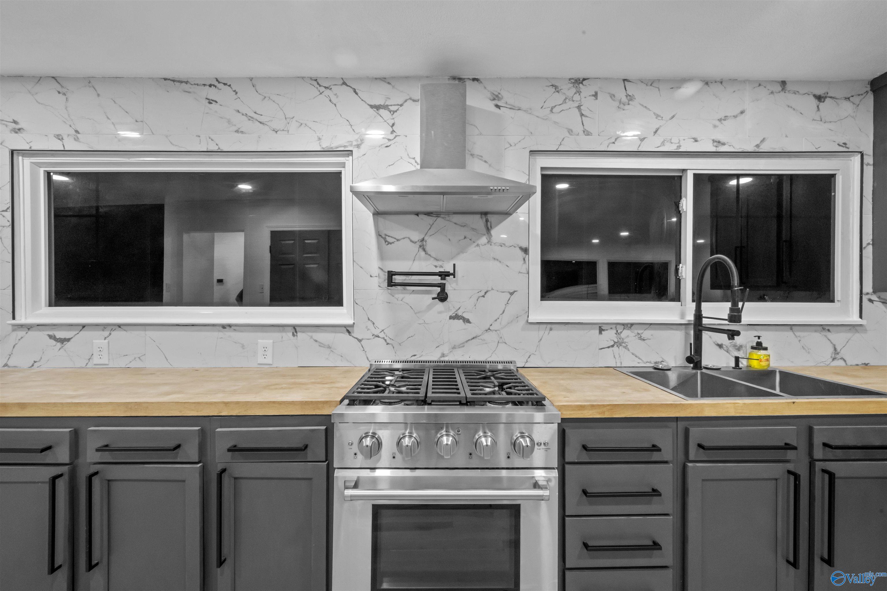 160 Bridlewood Drive
