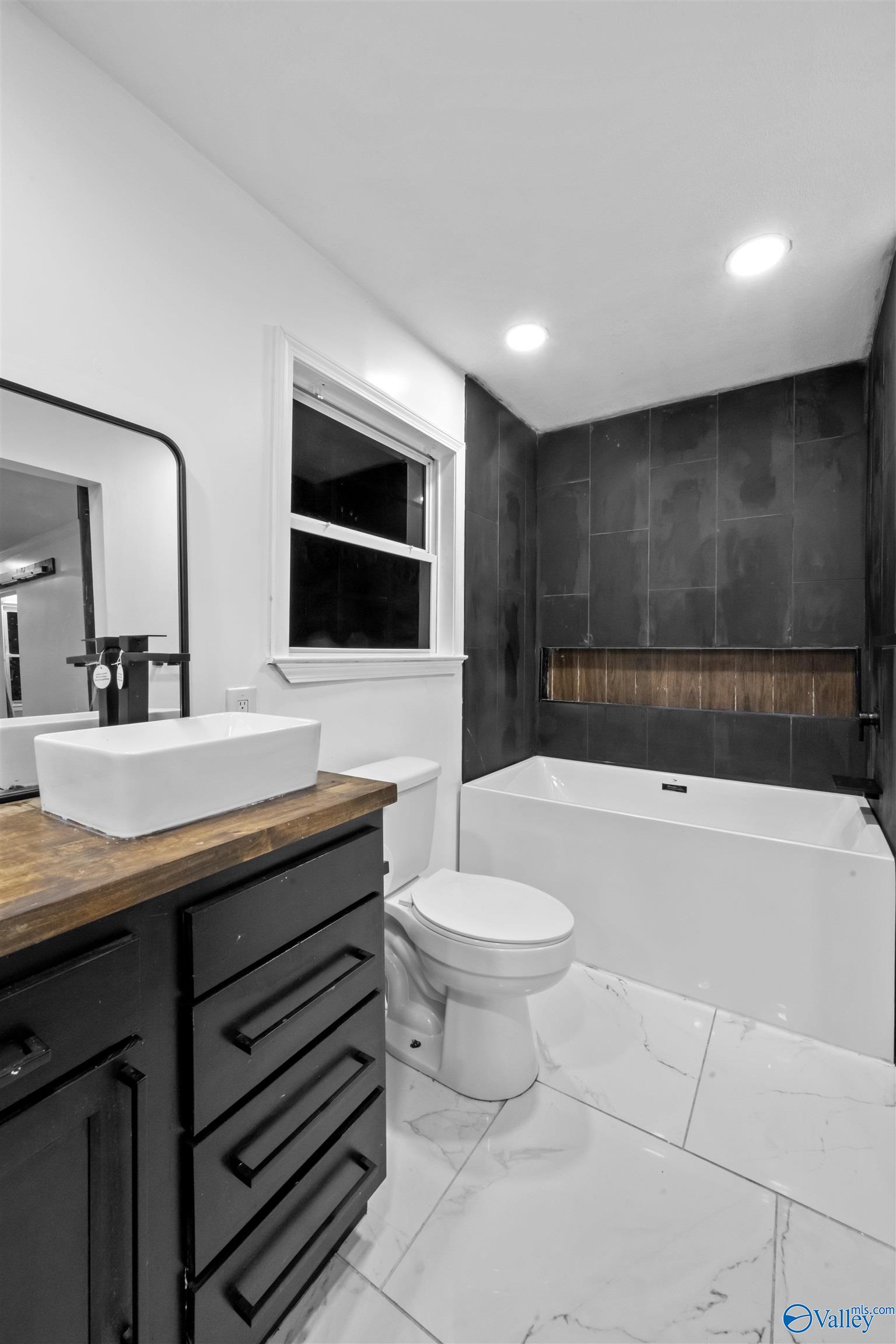 160 Bridlewood Drive