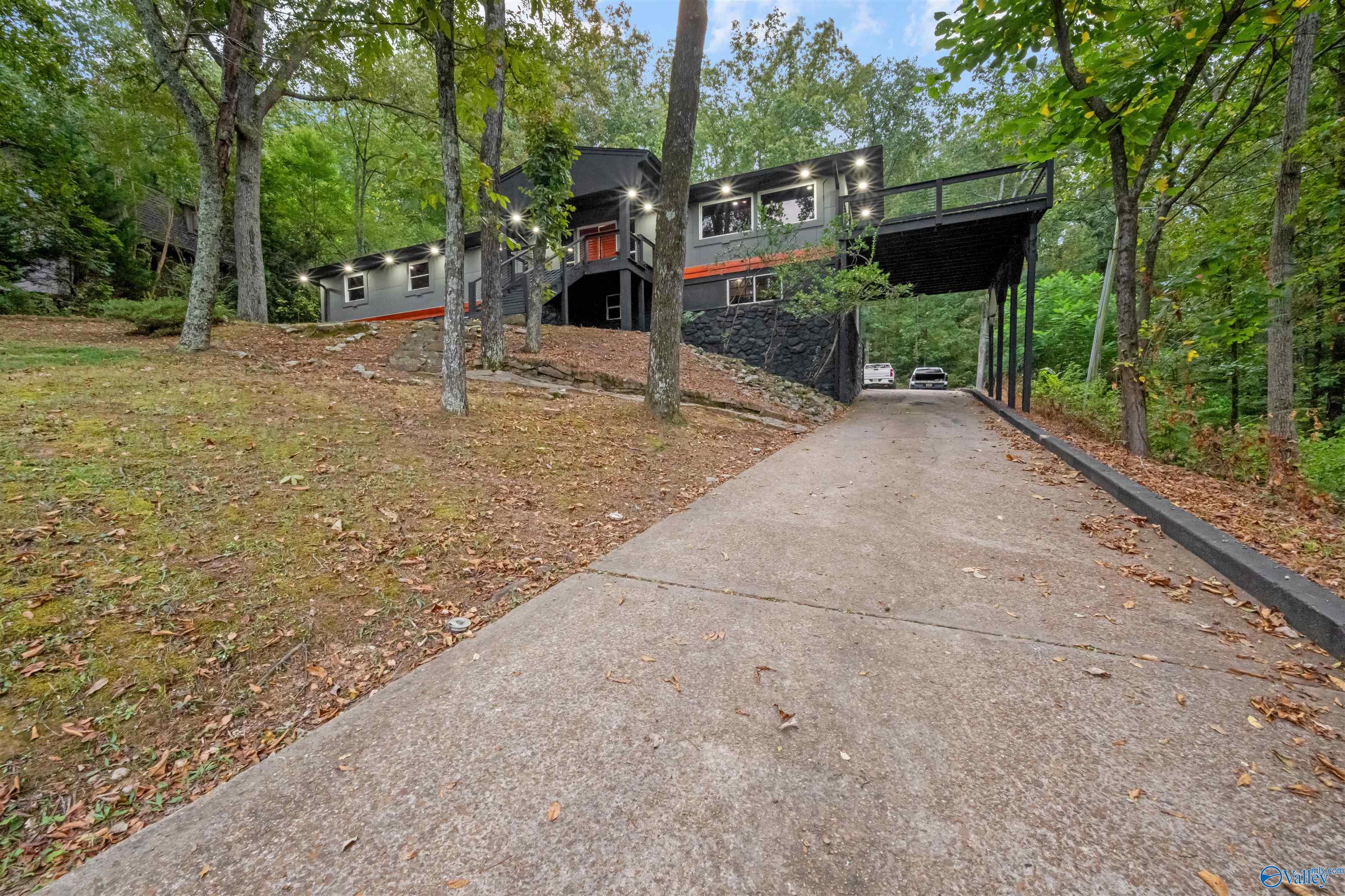 160 Bridlewood Drive