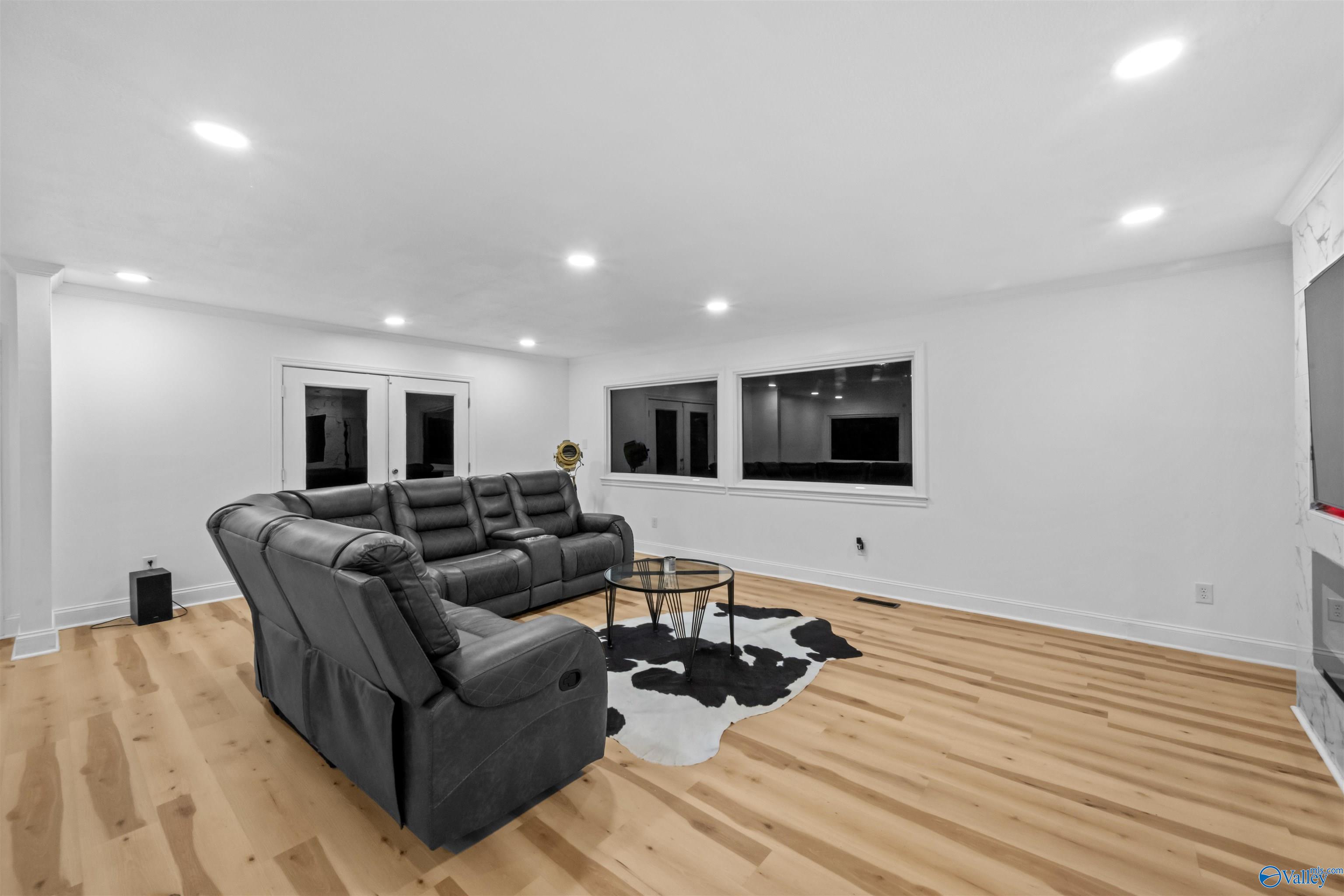 160 Bridlewood Drive