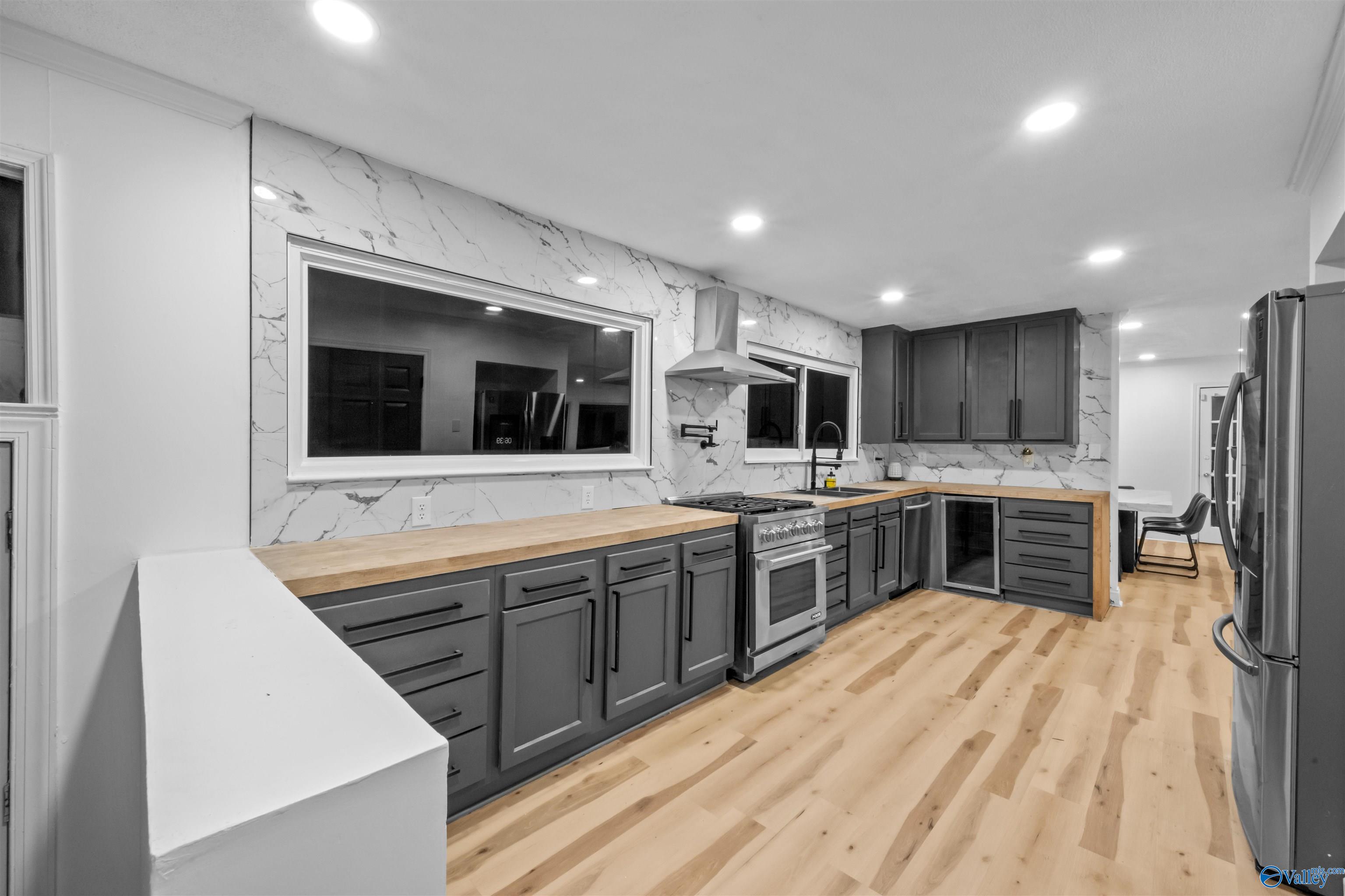 160 Bridlewood Drive