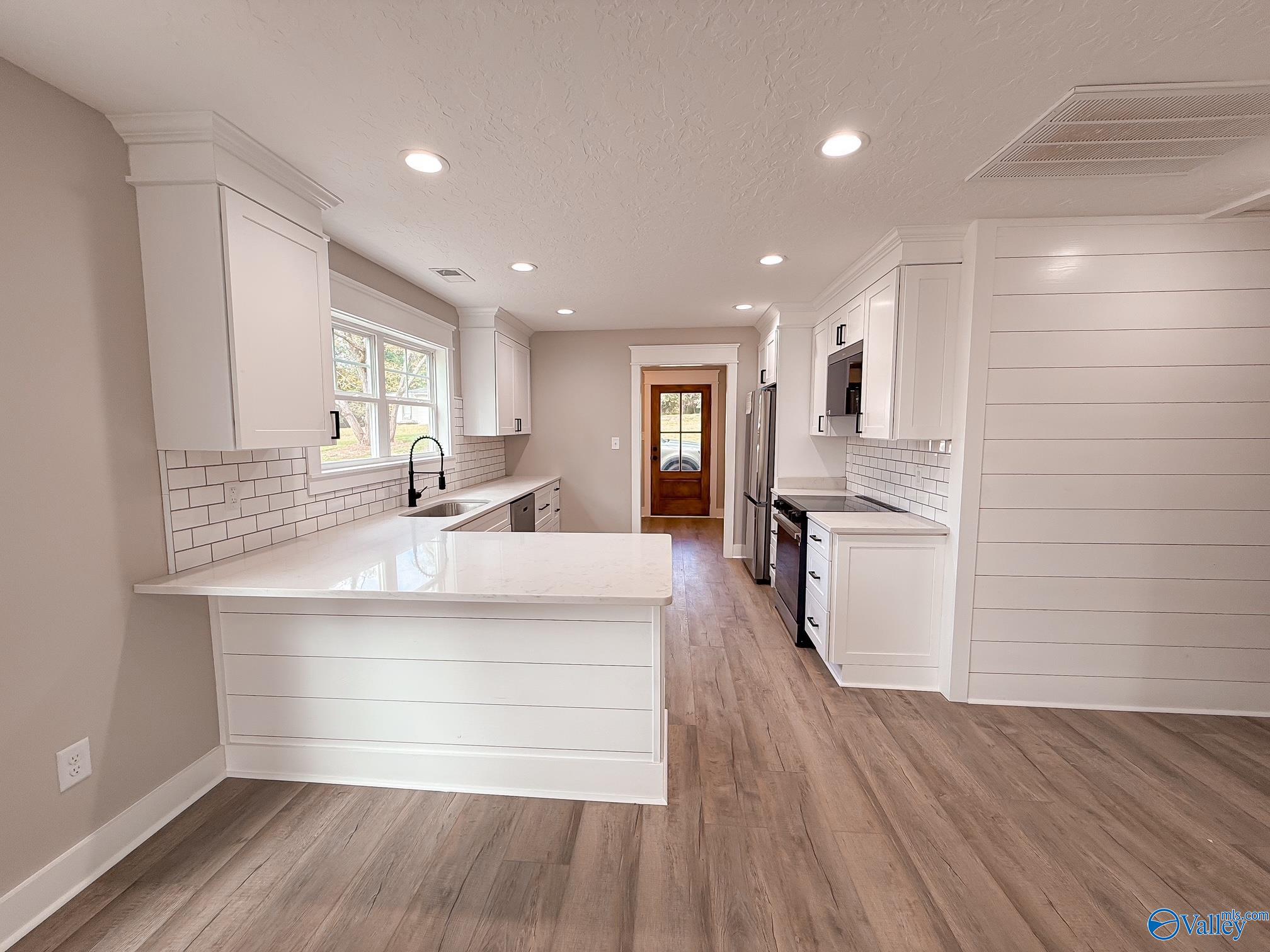 5102 Main Street