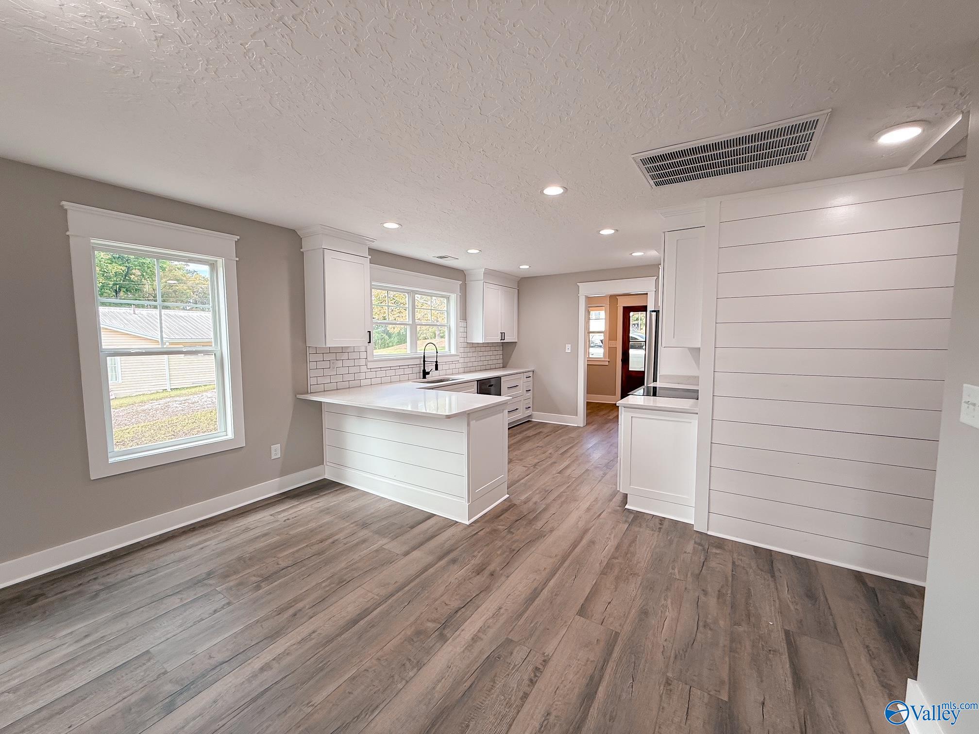 5102 Main Street