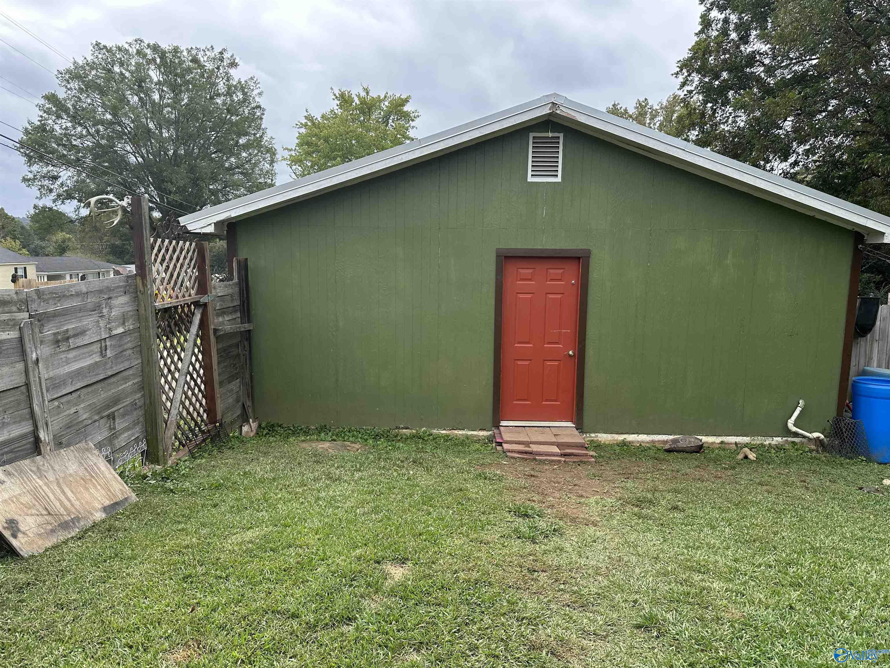 200 Southview Avenue