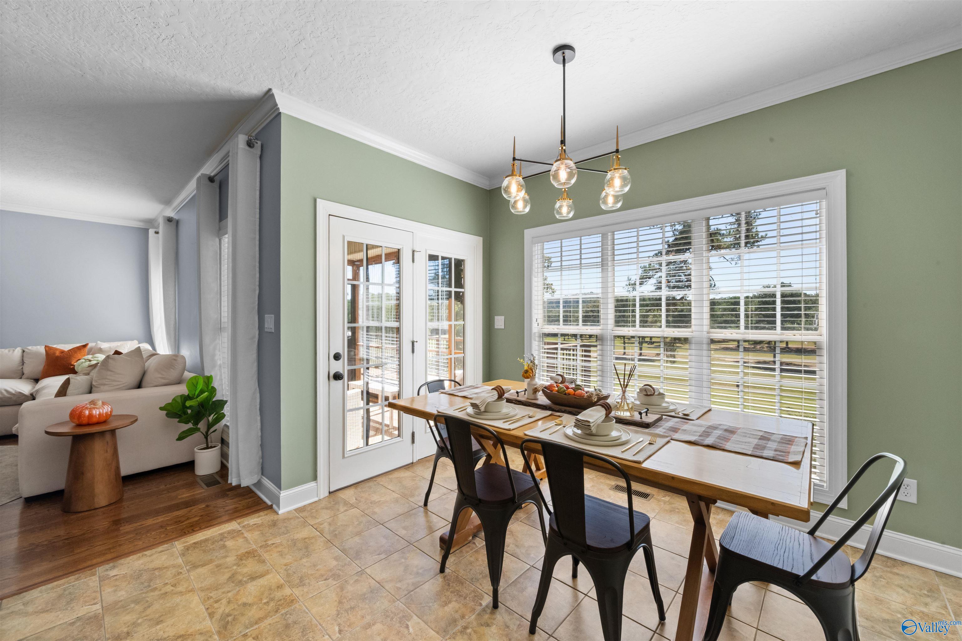 125 Briarwood Lane, Glencoe