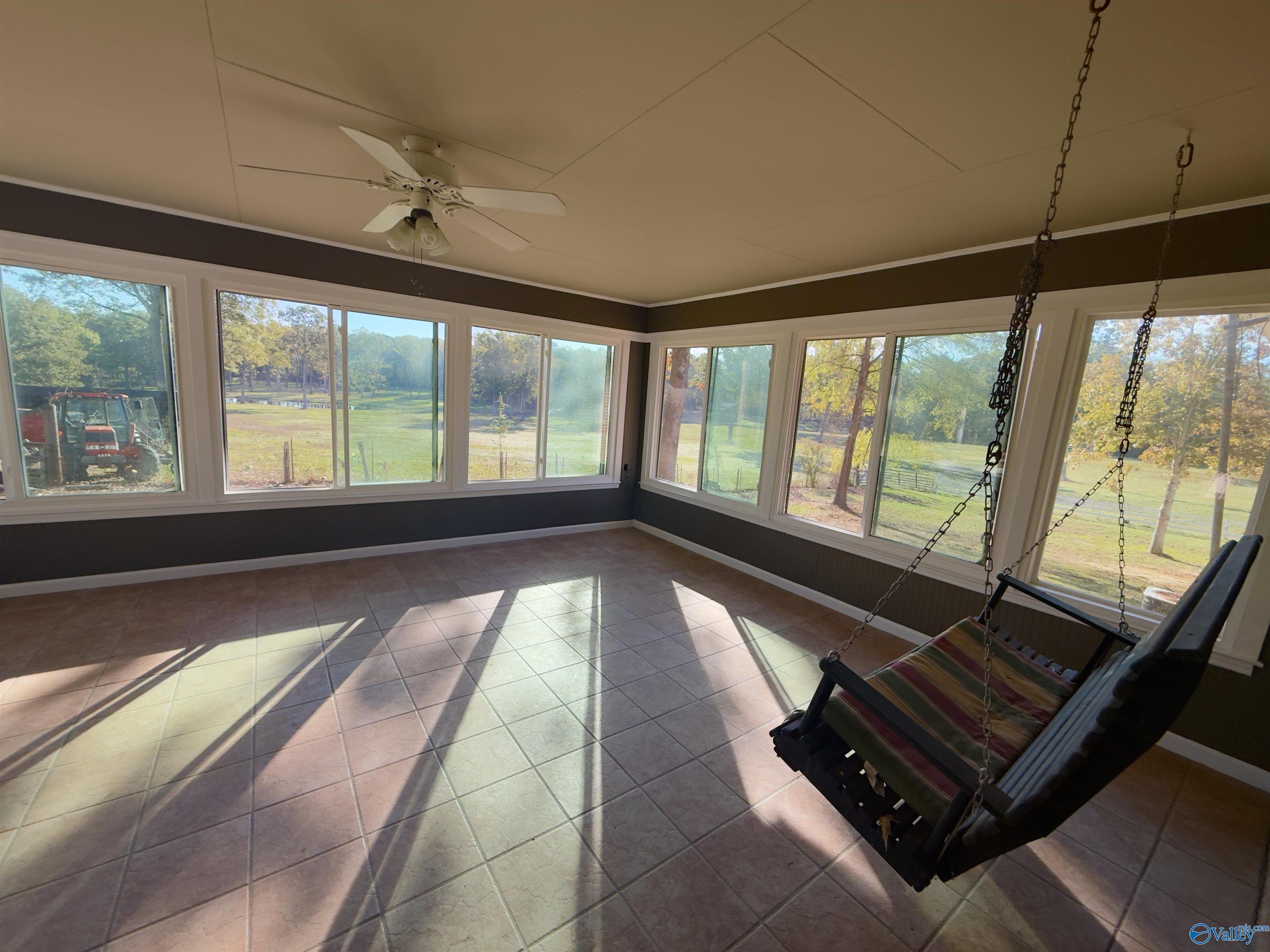 1676 Pleasant Valley Road, Rainbow City