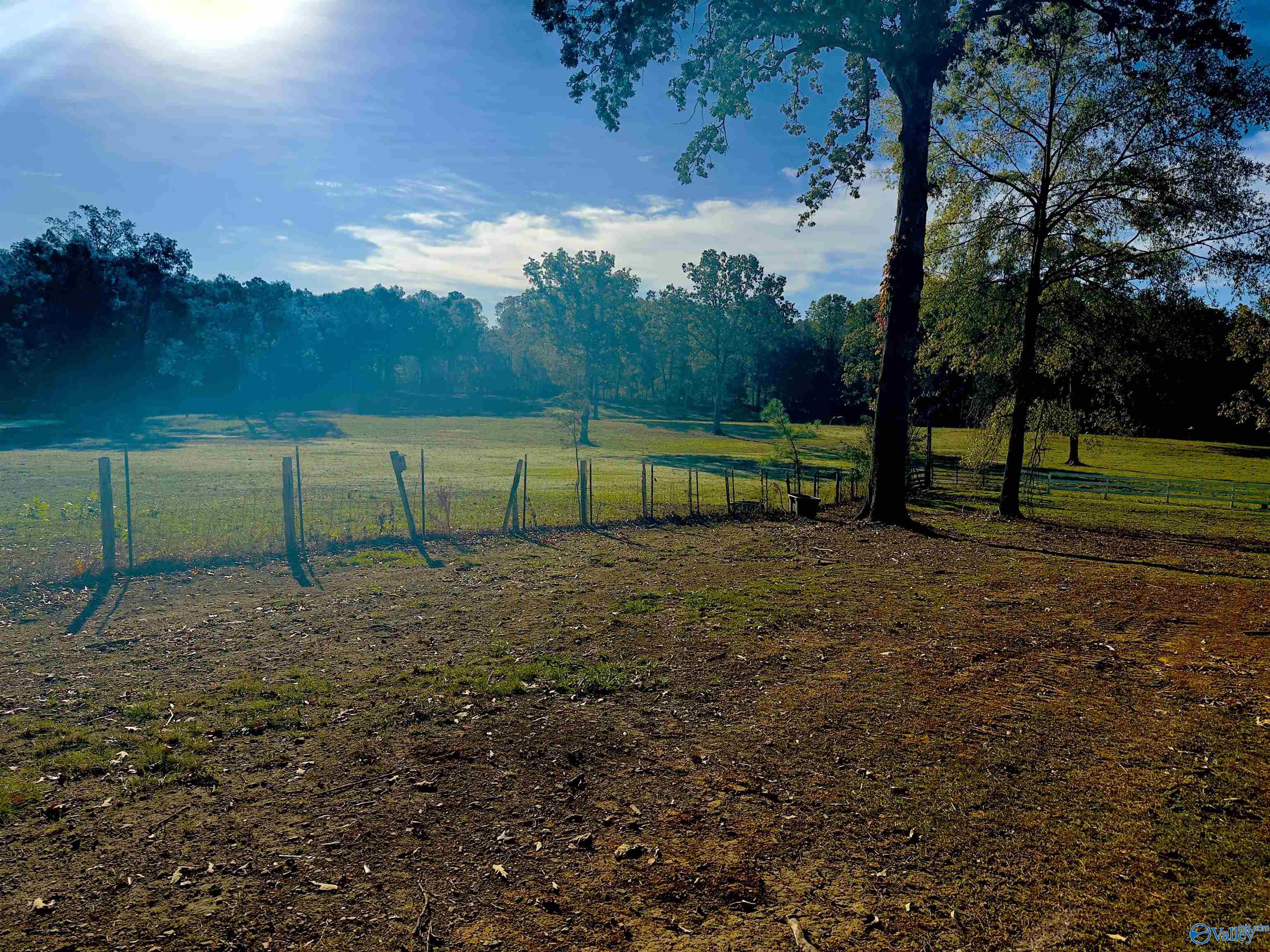 1676 Pleasant Valley Road, Rainbow City