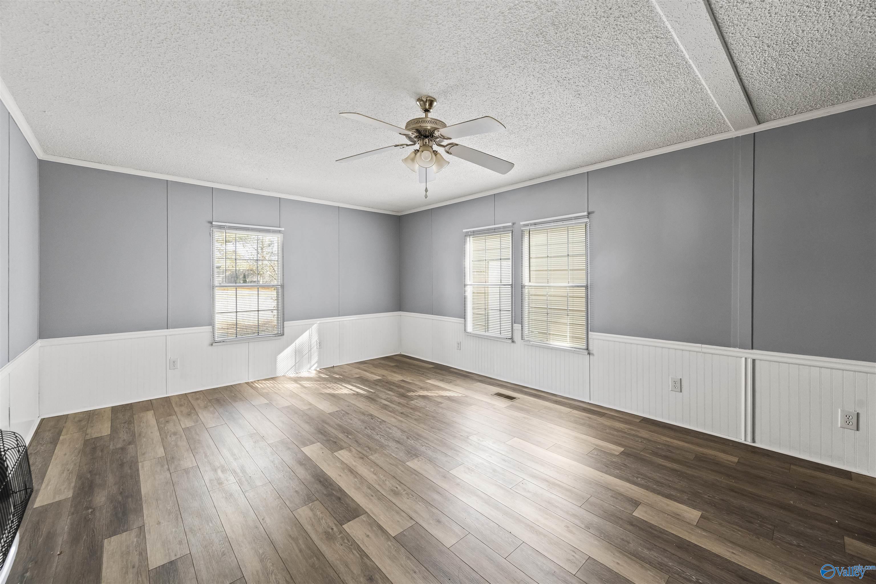8585 County Road 1082
