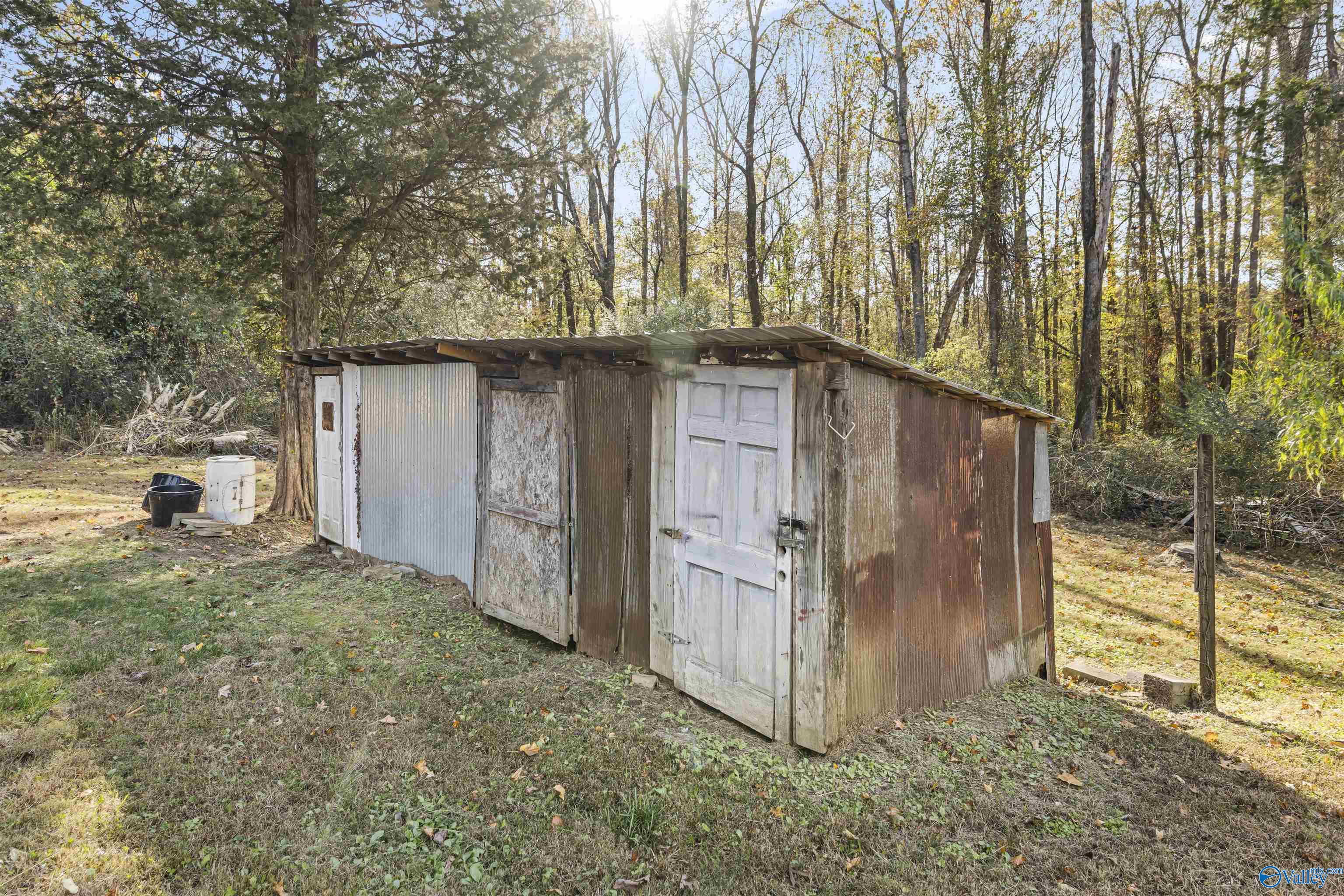 8585 County Road 1082