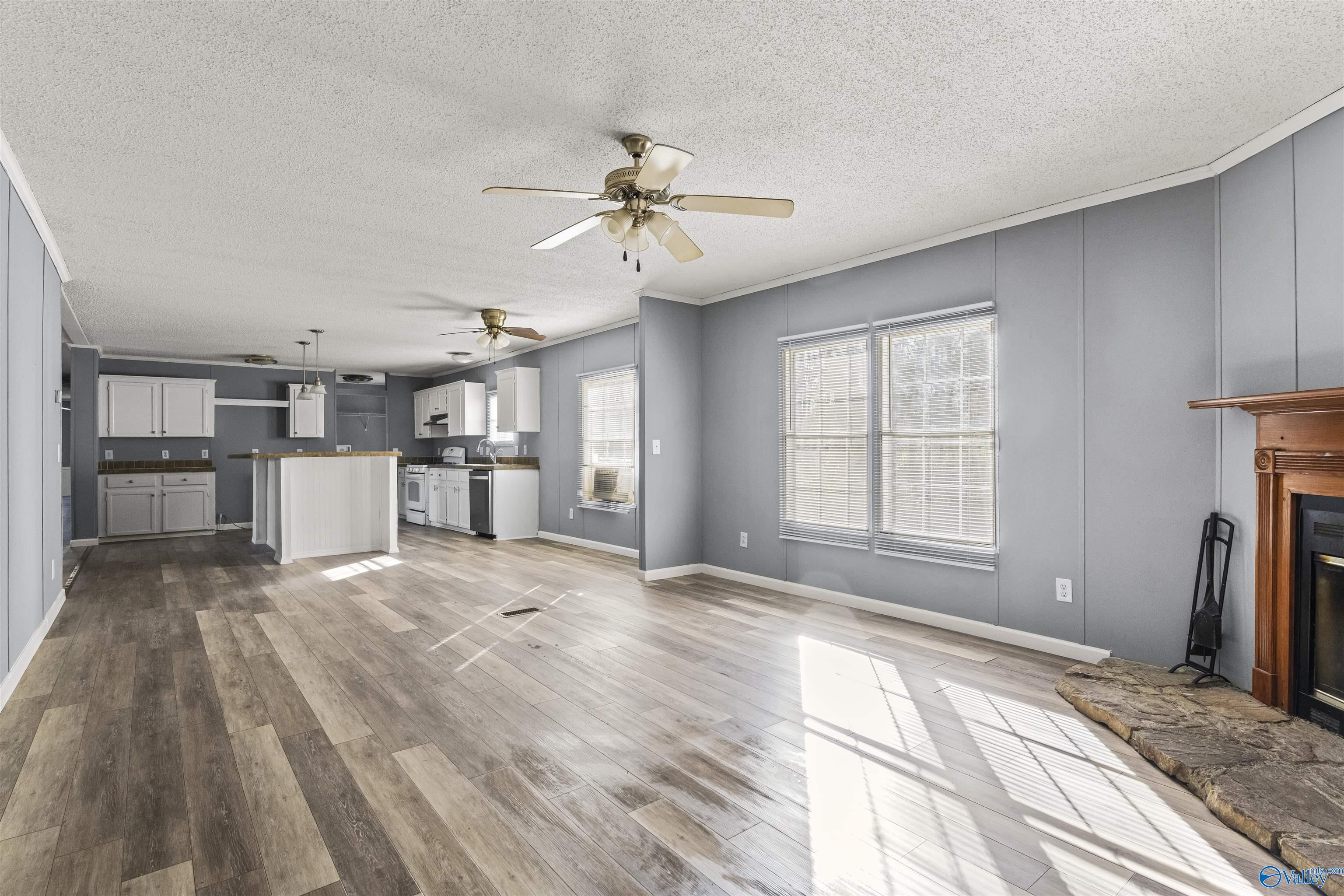 8585 County Road 1082