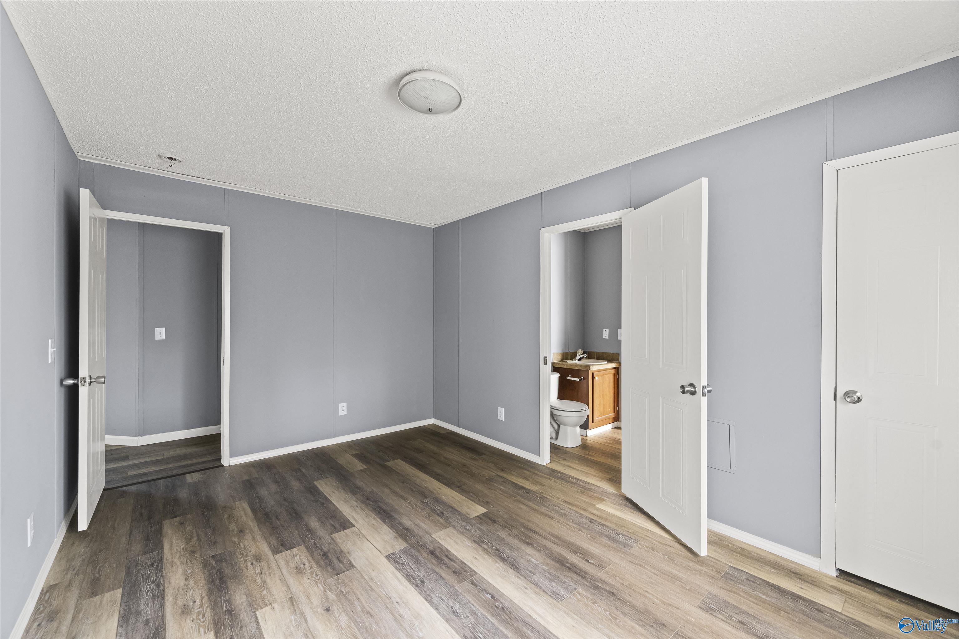 8585 County Road 1082