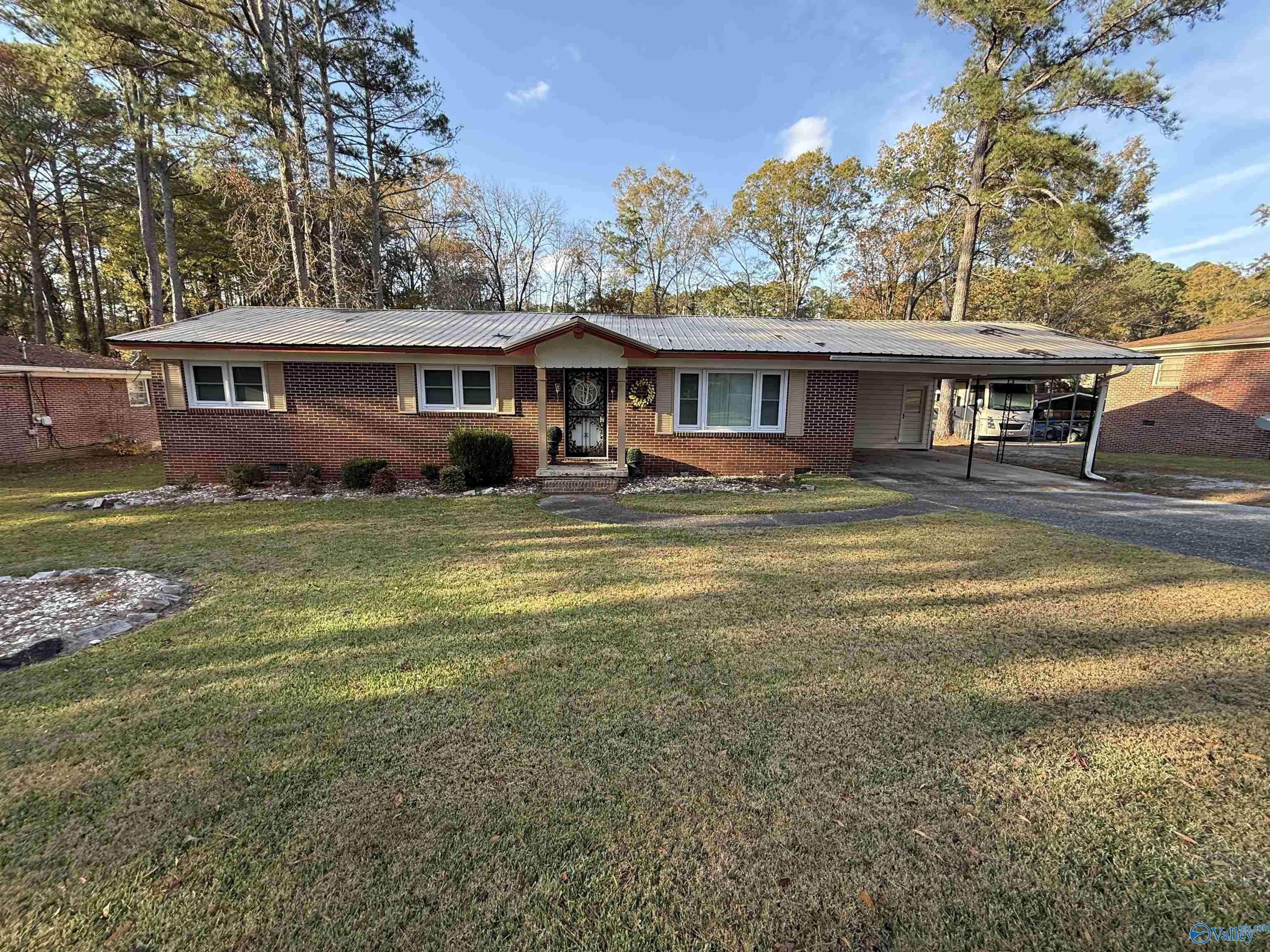 1524 Arrow Drive