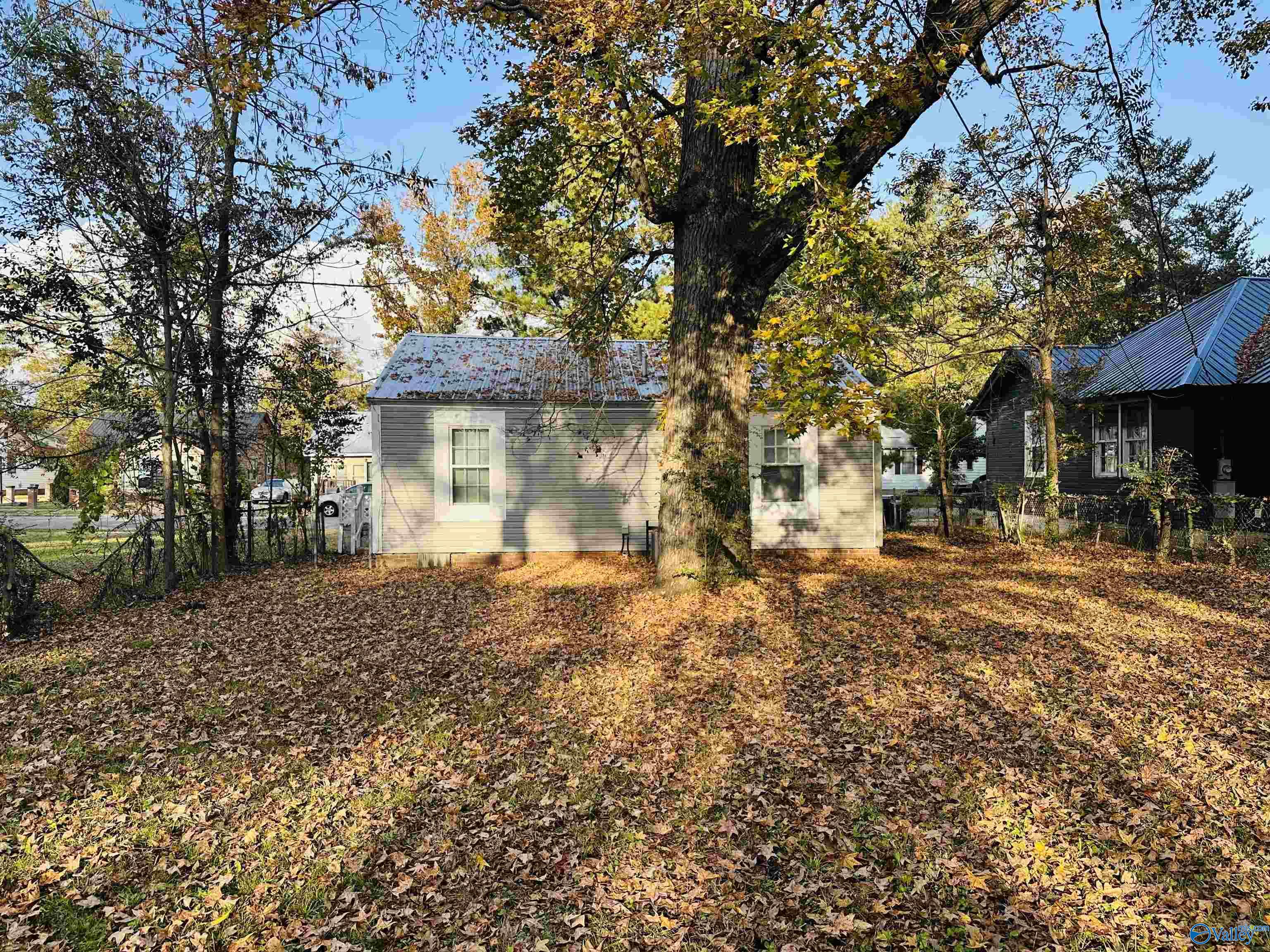 1129 Stillman Avenue