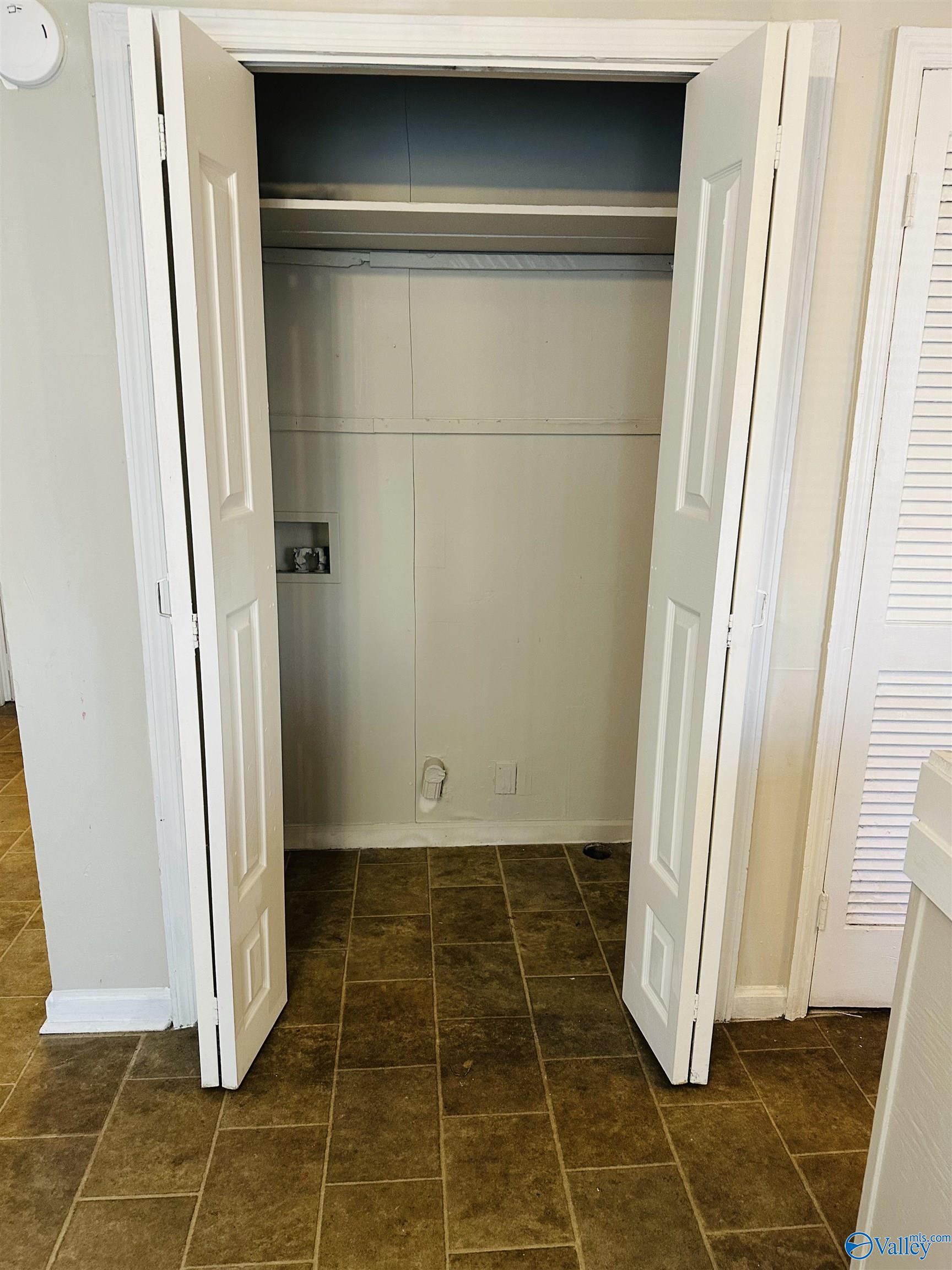 1129 Stillman Avenue