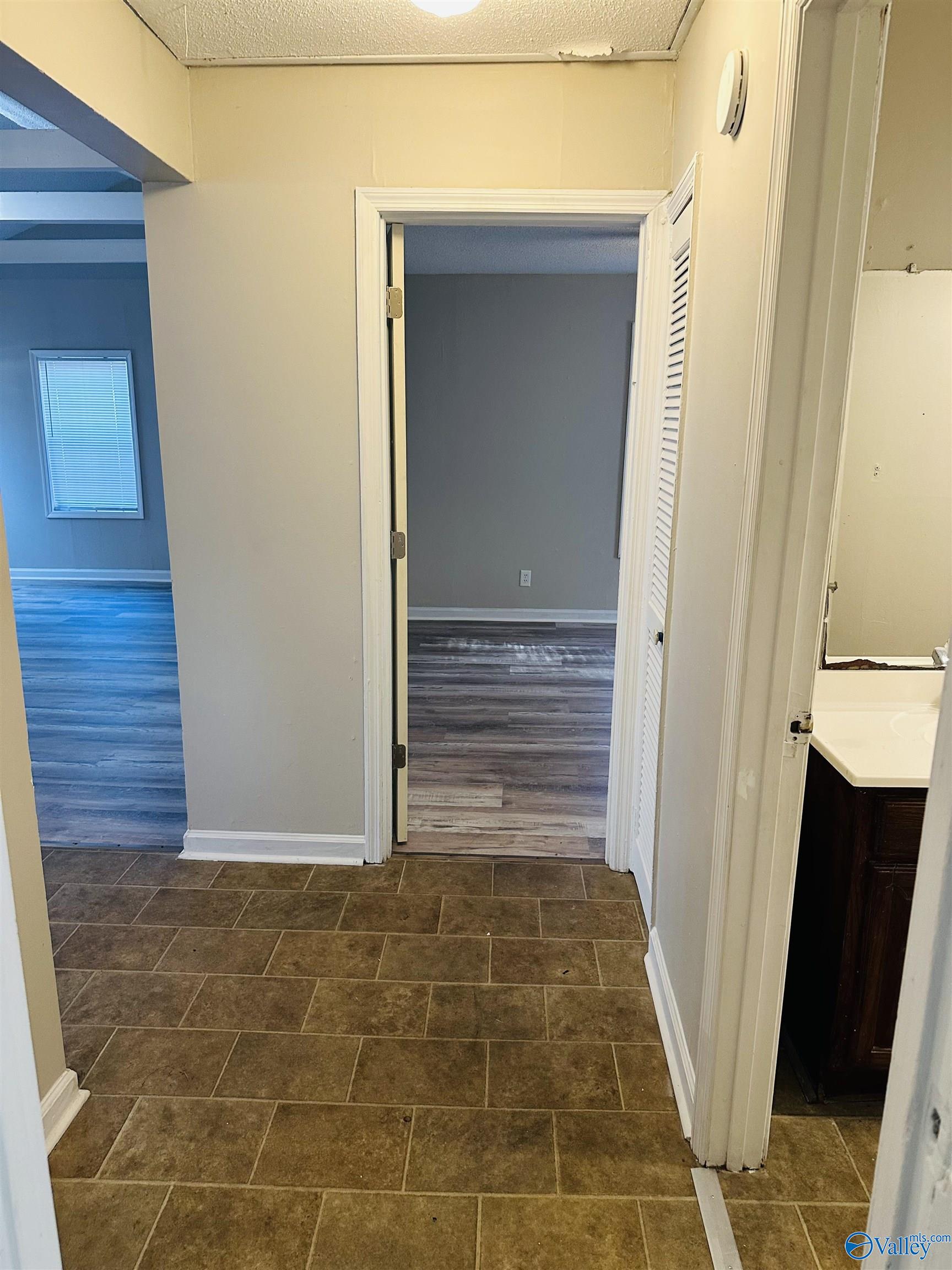 1129 Stillman Avenue