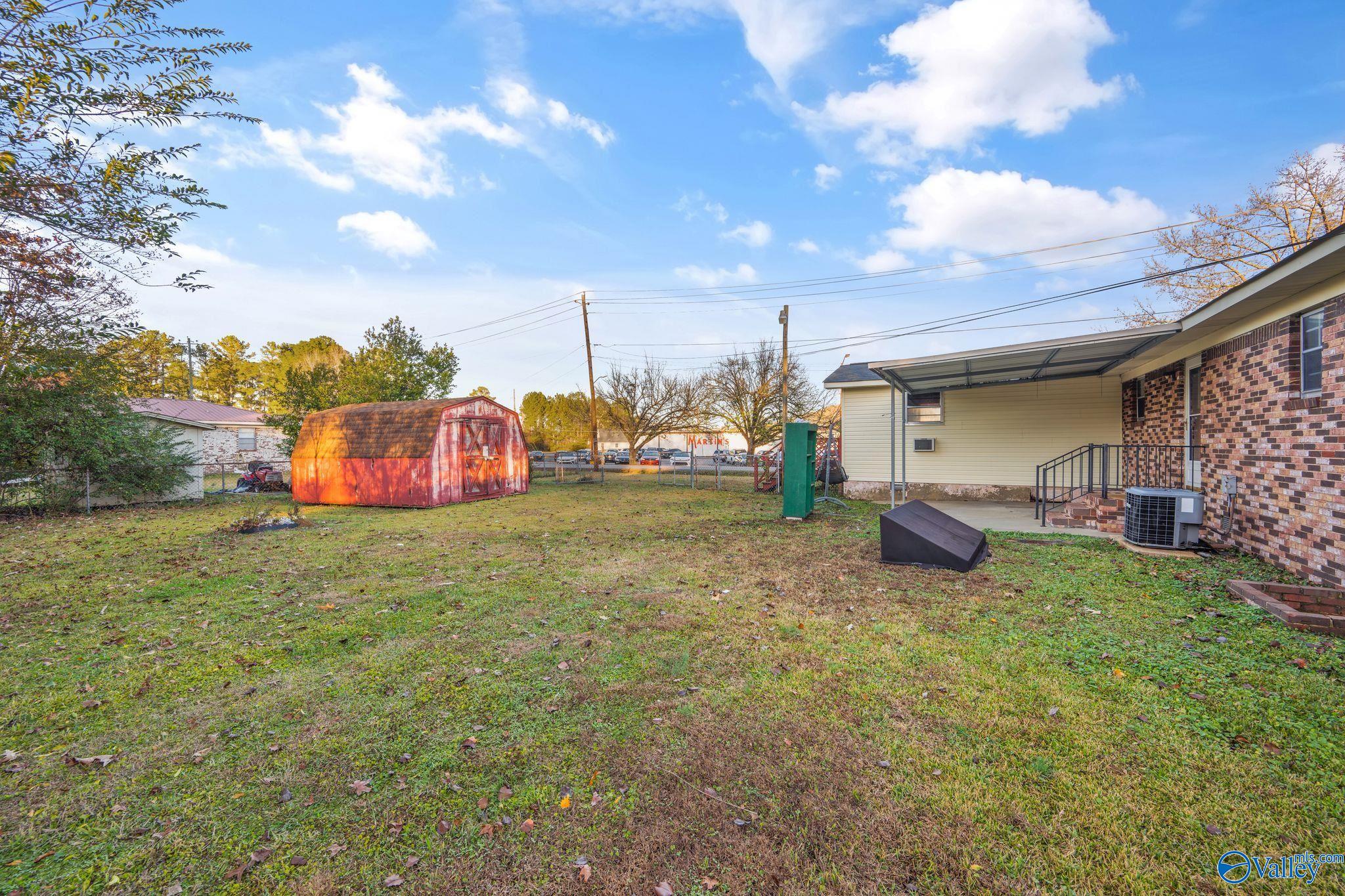 201 Roberts Avenue