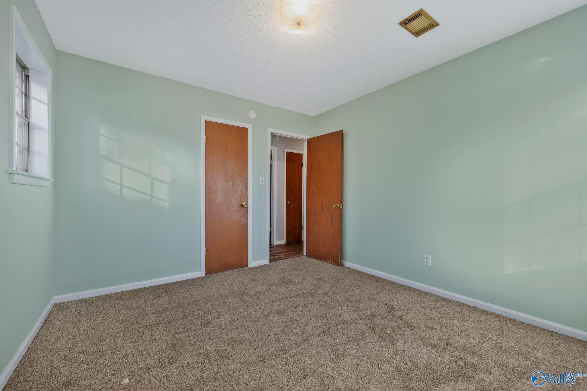 201 Roberts Avenue
