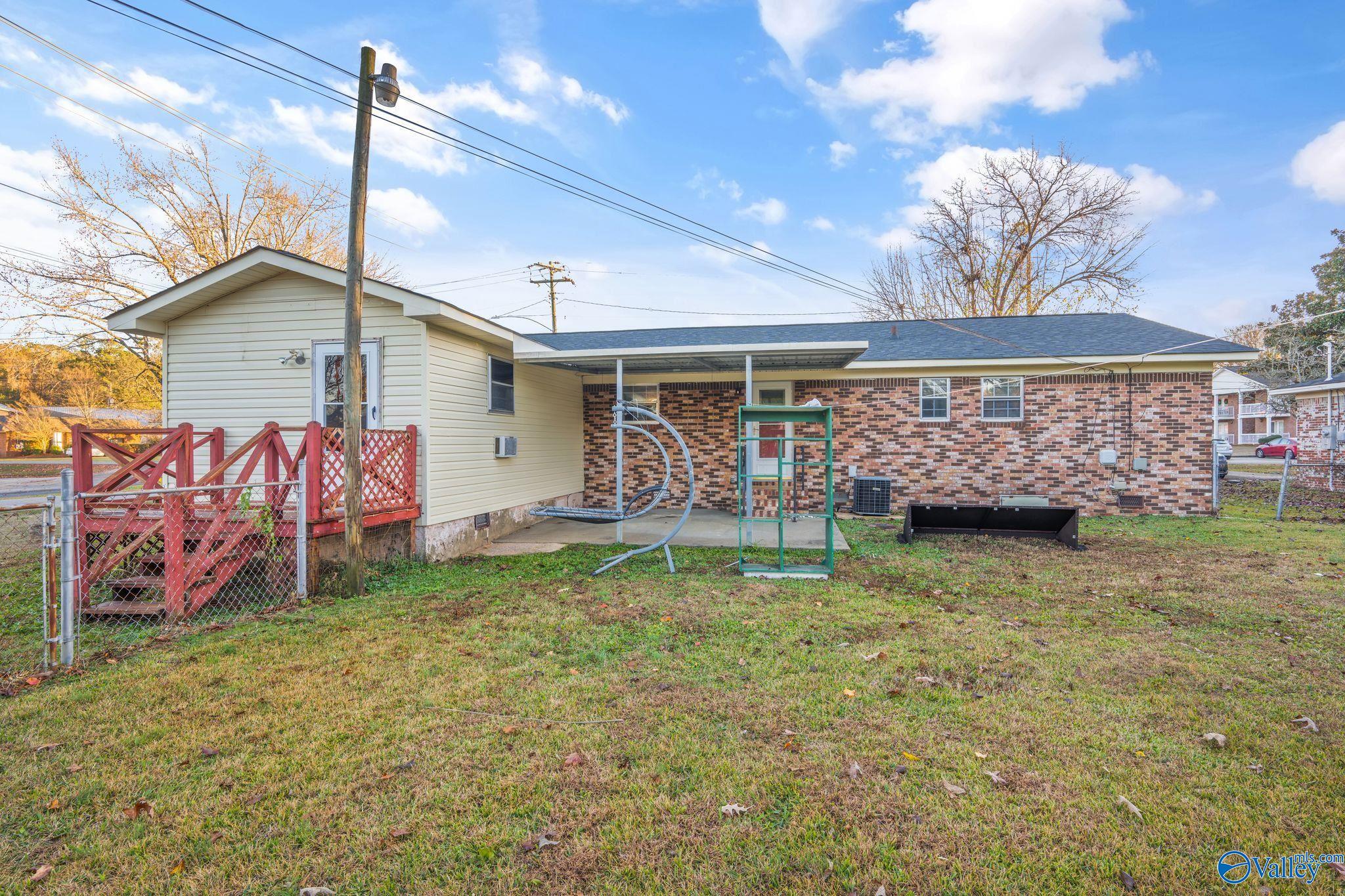 201 Roberts Avenue