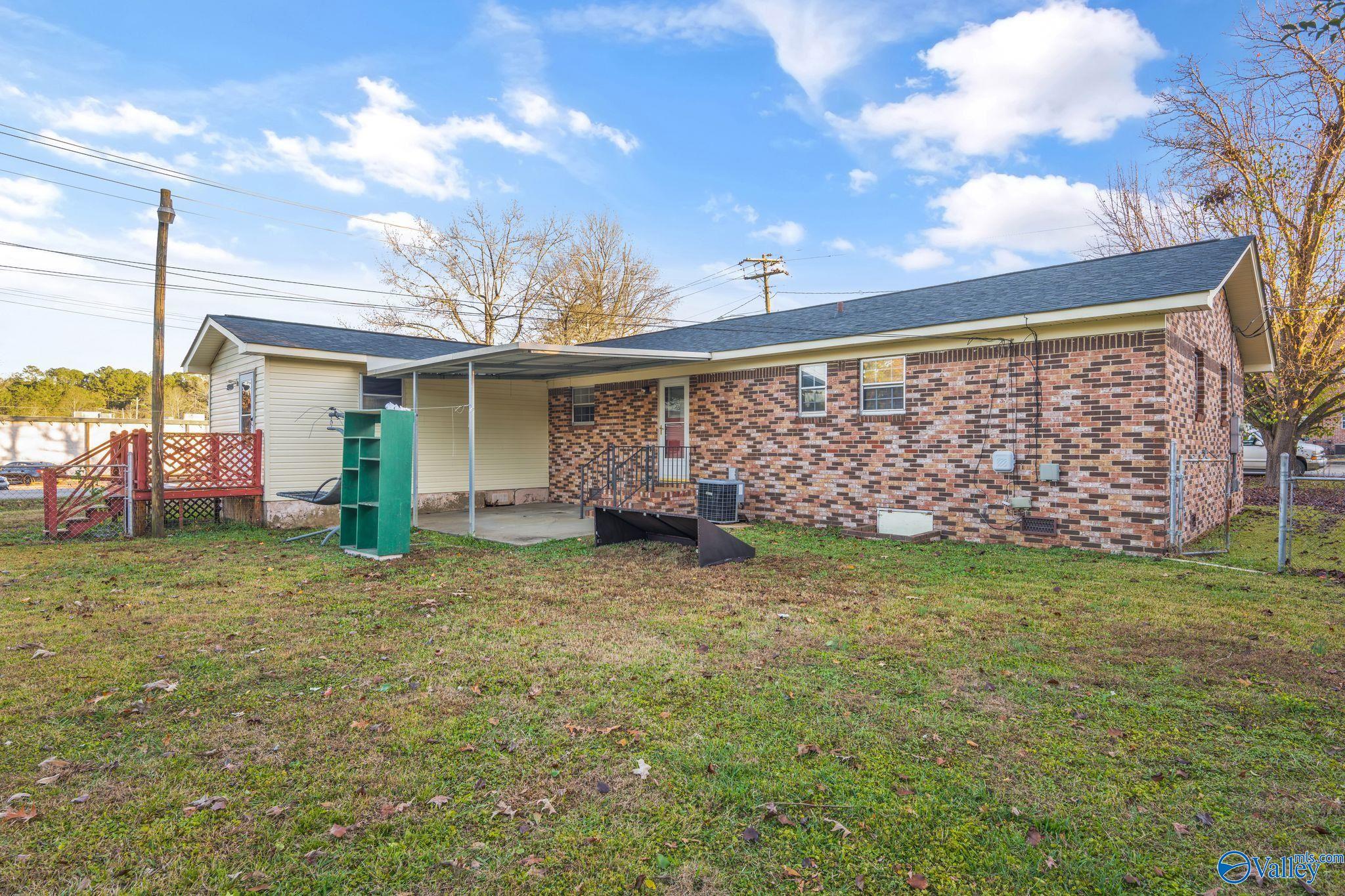 201 Roberts Avenue