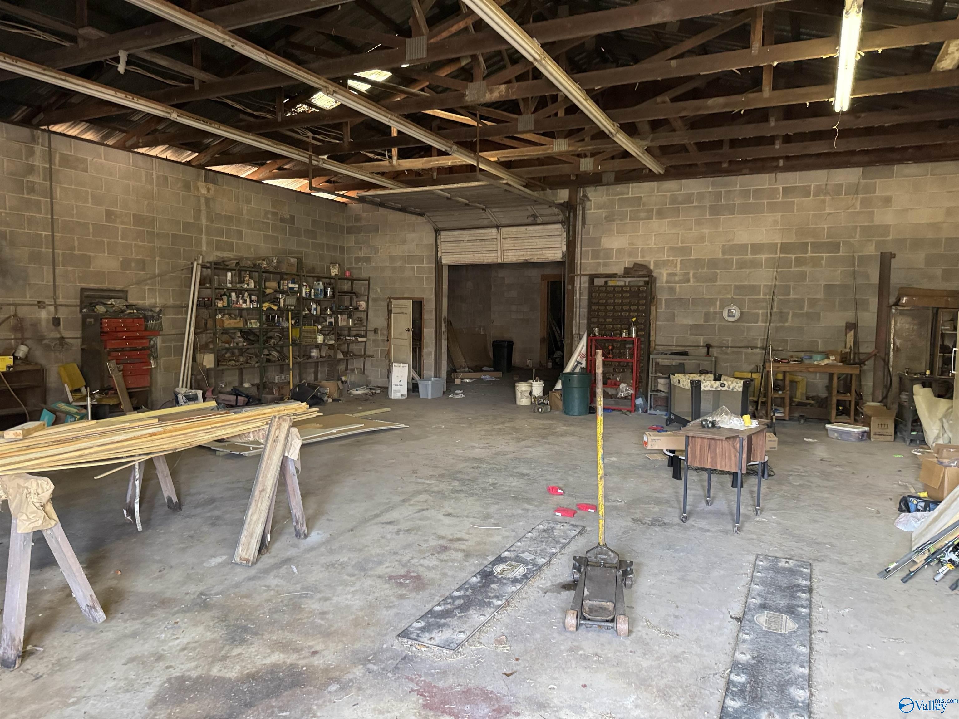 633 Littleton Cutoff