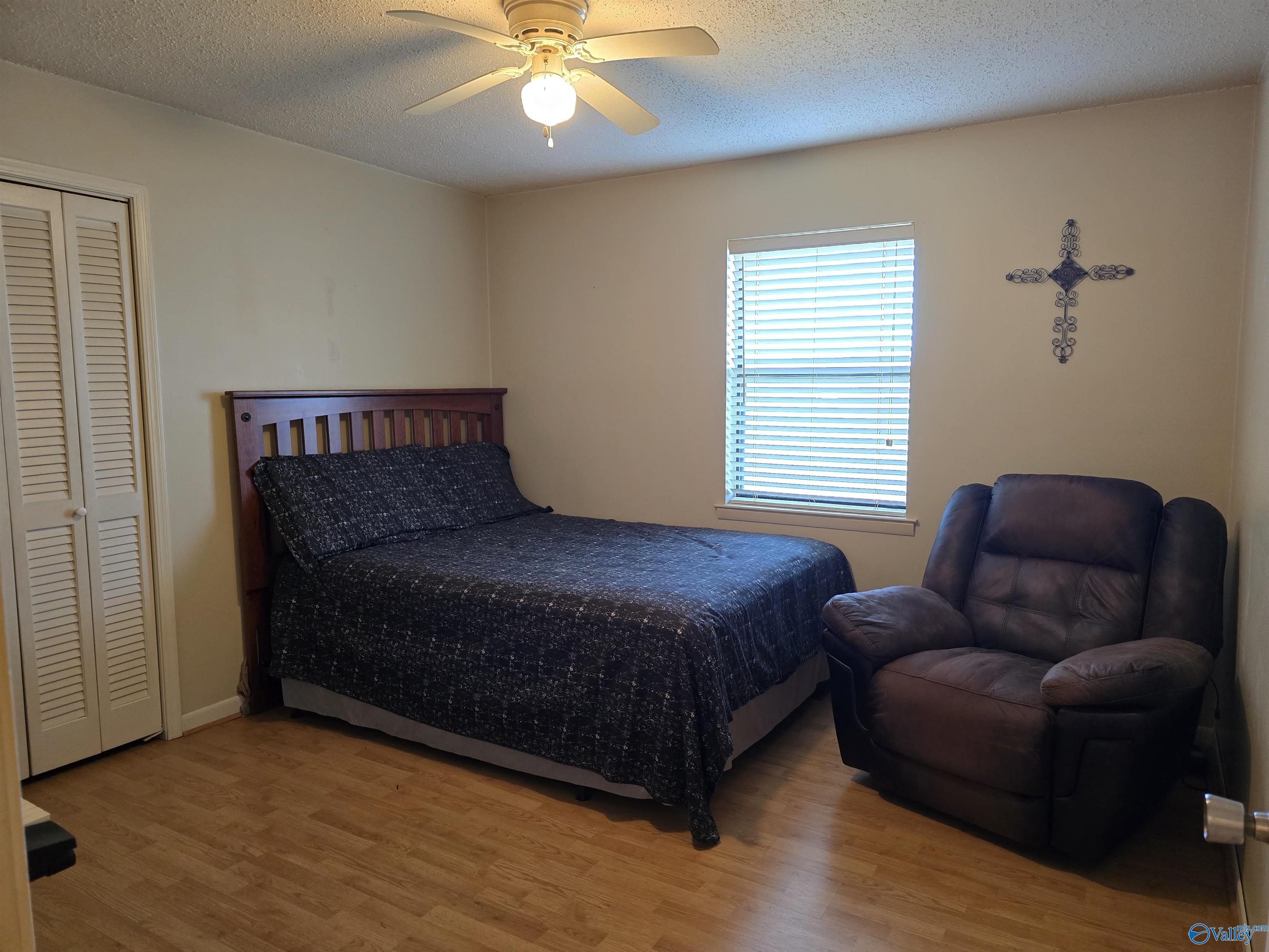 4552 Rainbow Drive