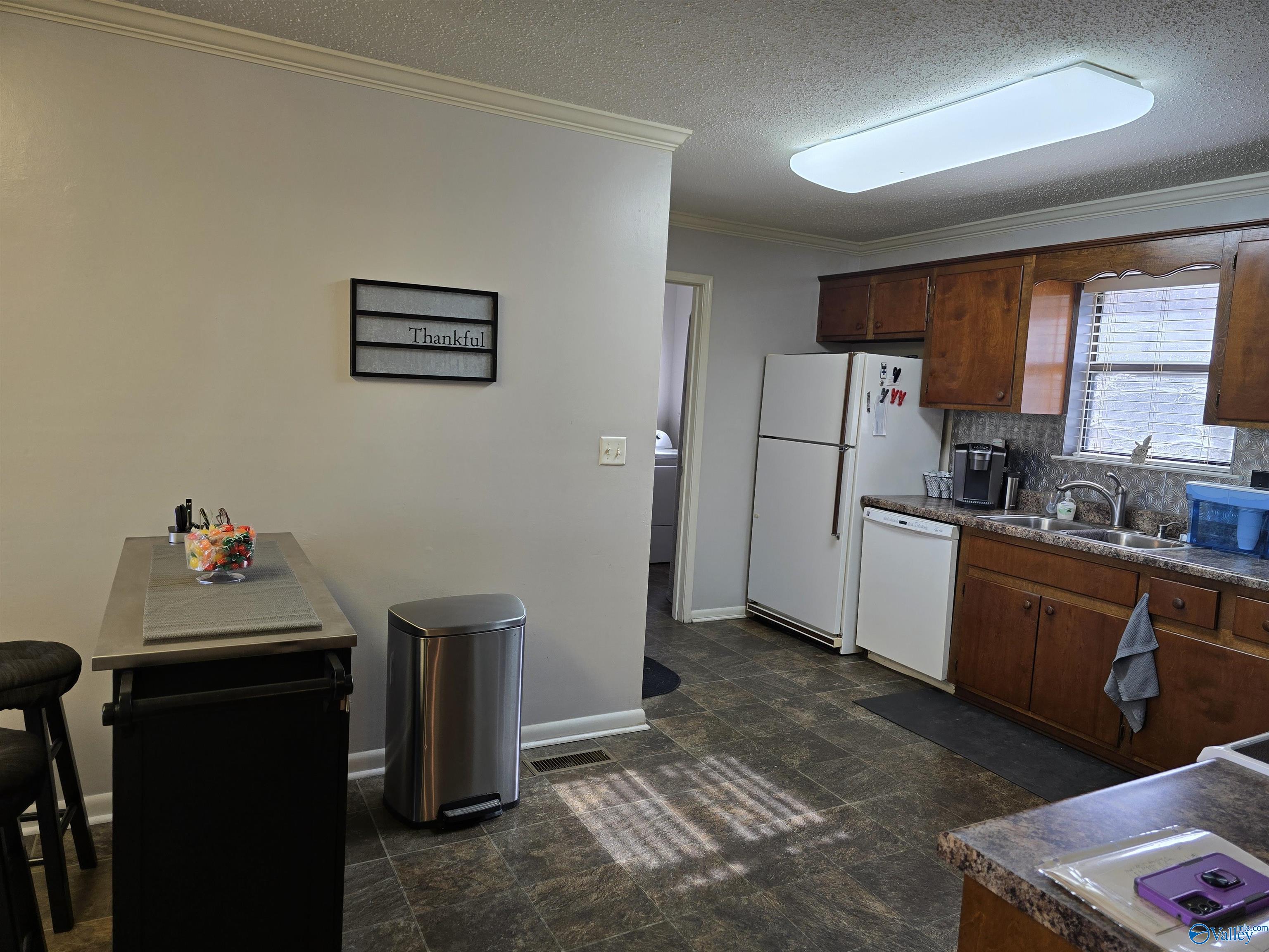 4552 Rainbow Drive