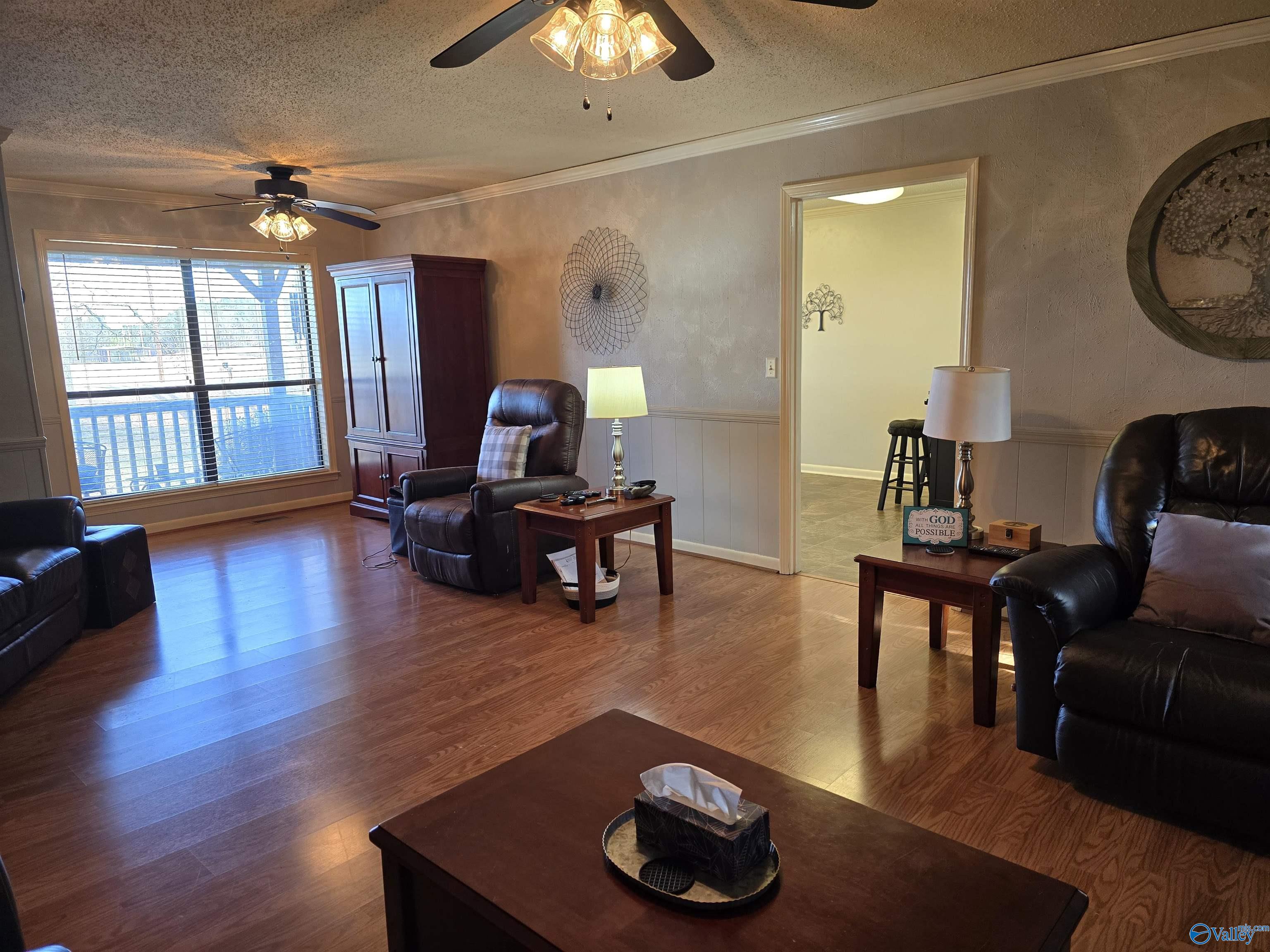 4552 Rainbow Drive