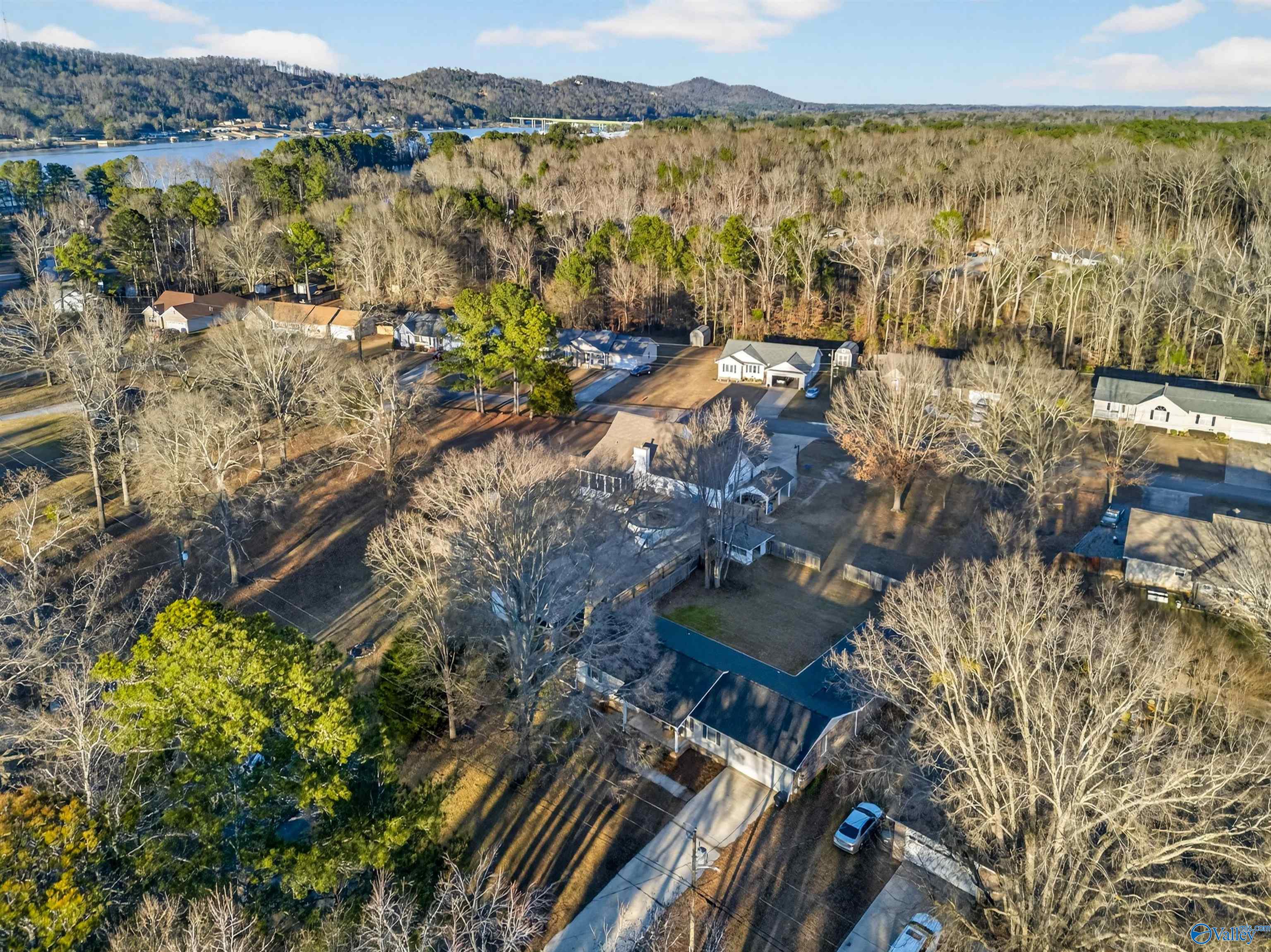 2079 Meadowood Drive