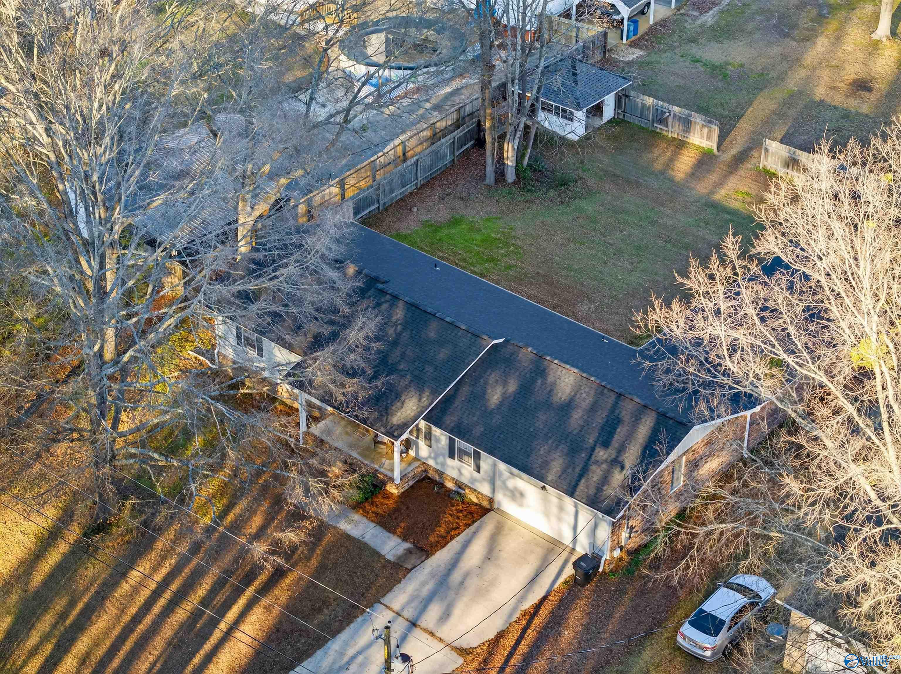 2079 Meadowood Drive