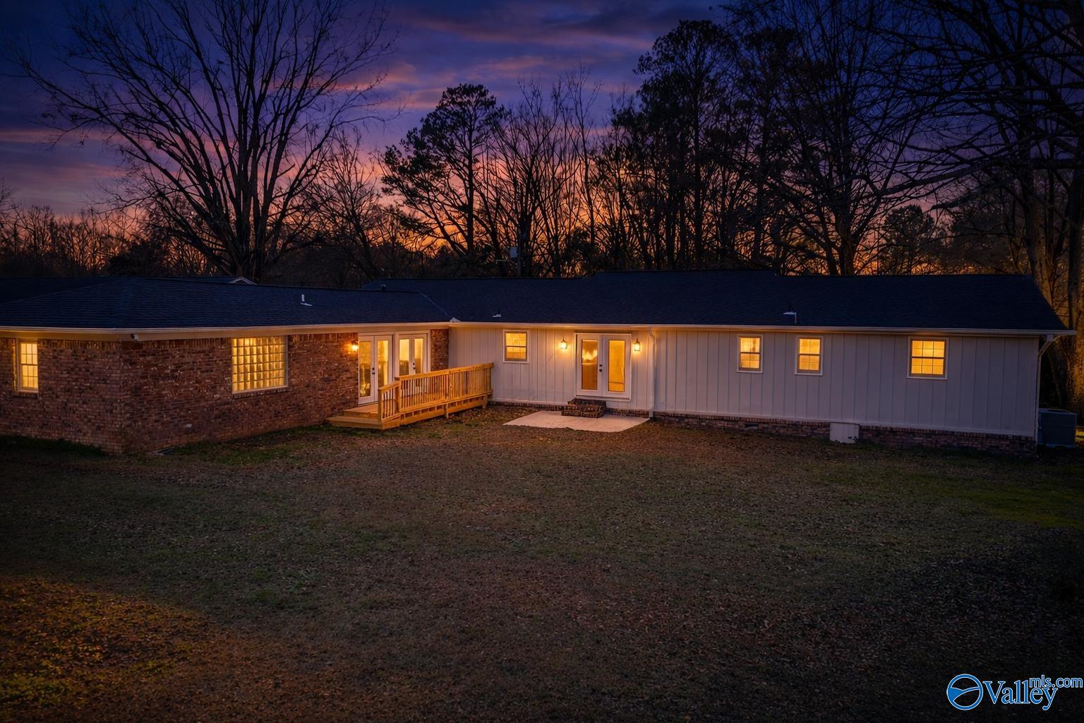 2079 Meadowood Drive