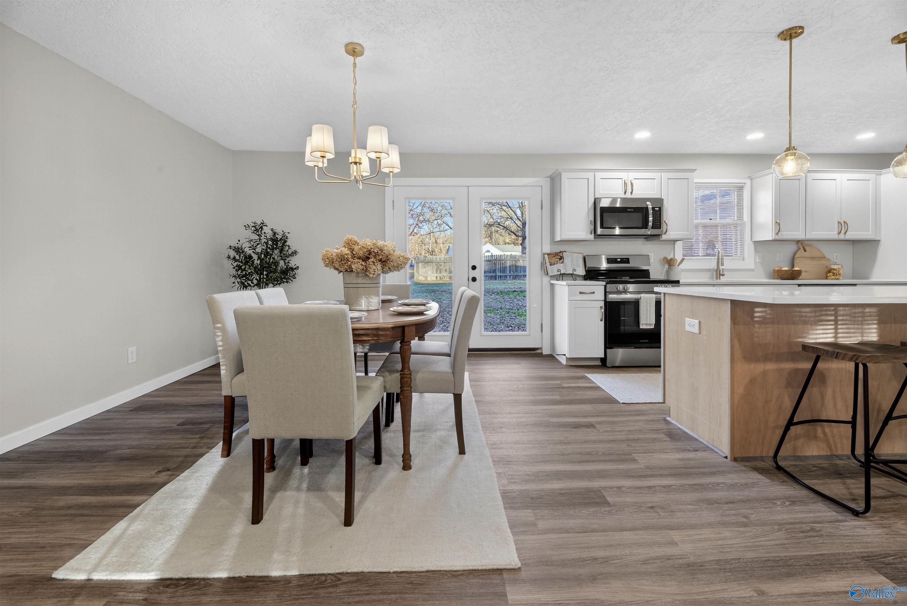 2079 Meadowood Drive