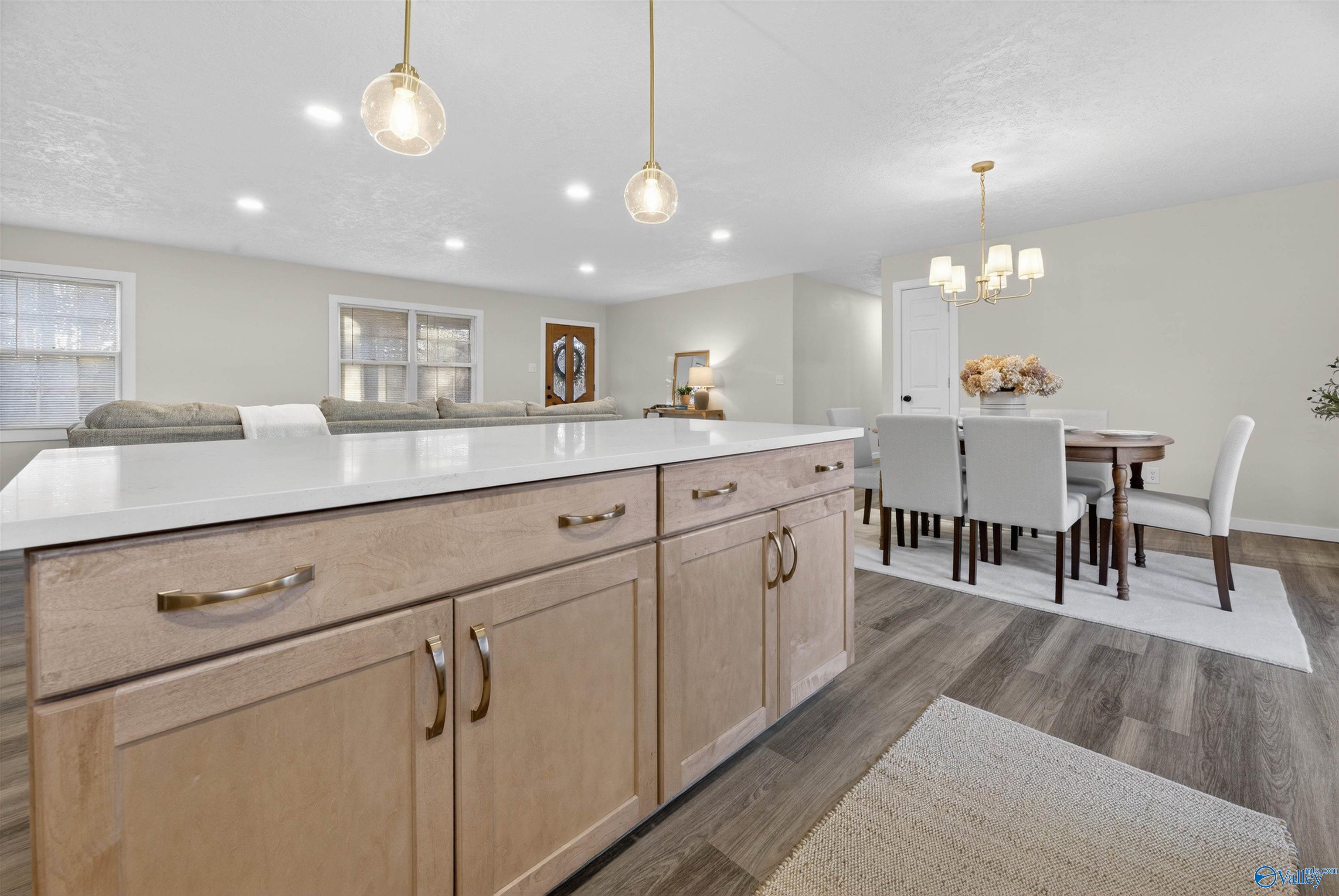 2079 Meadowood Drive