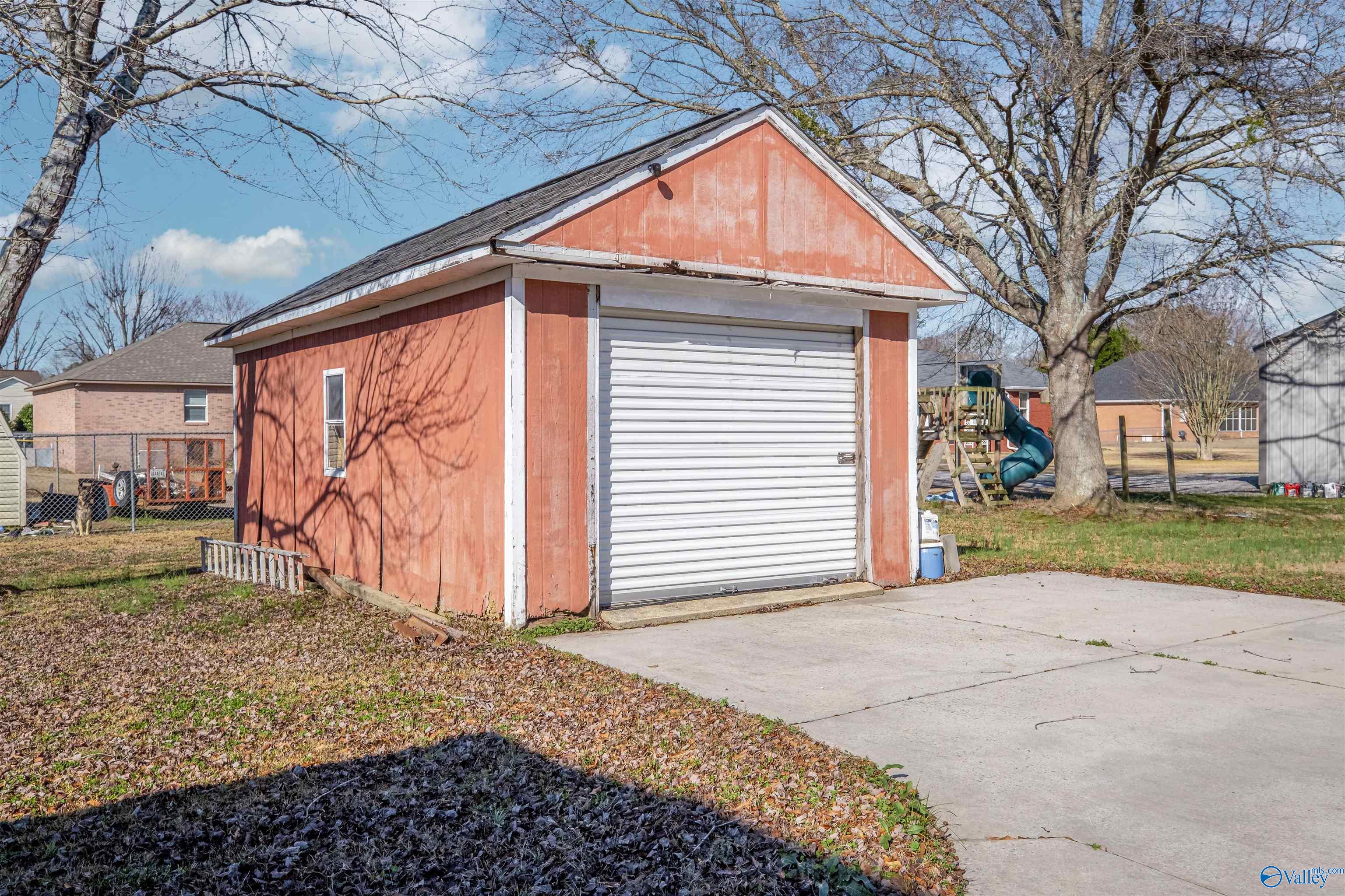 411 Meadowlark Place