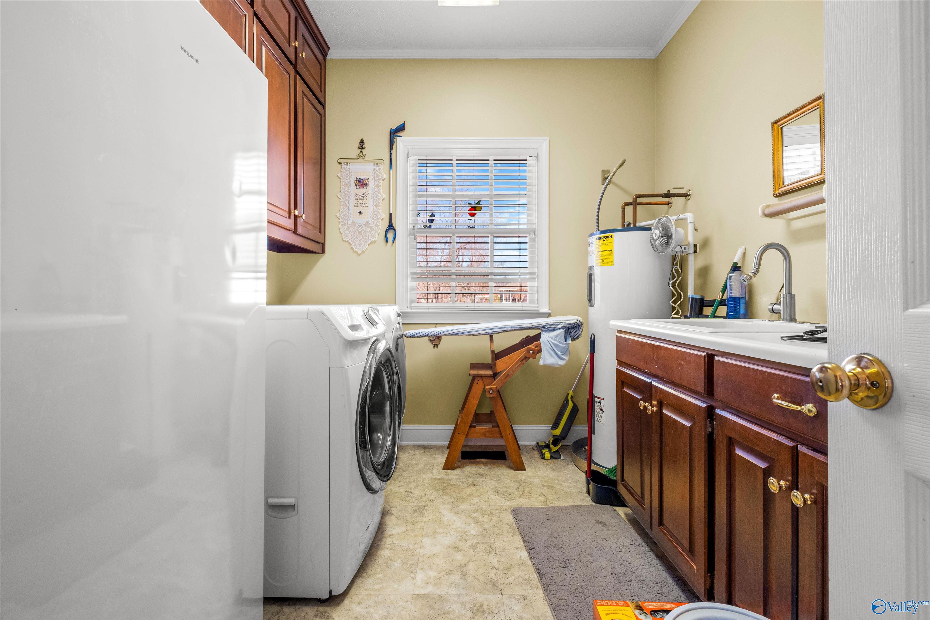 411 Meadowlark Place