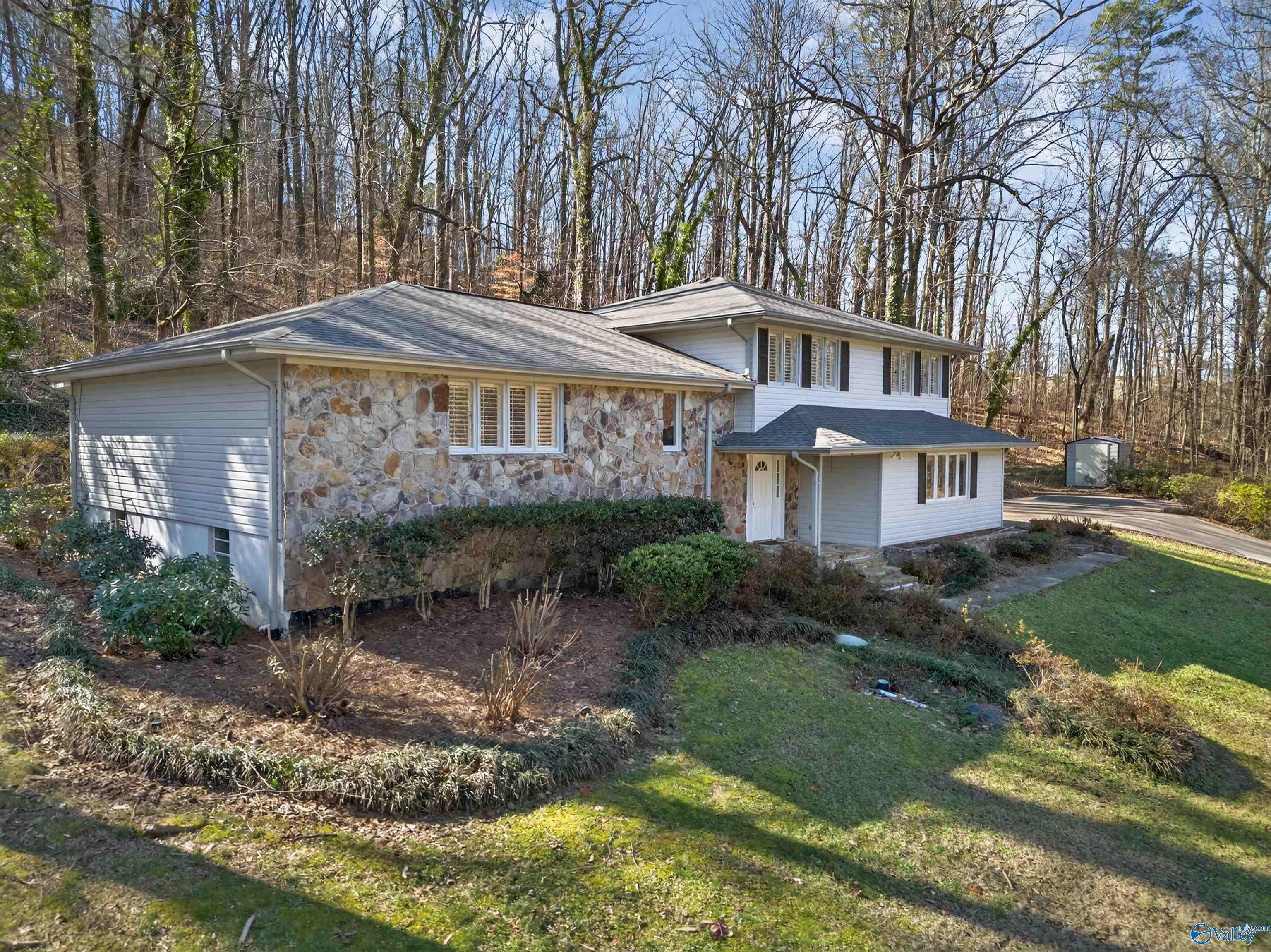 105 Hillside Trail