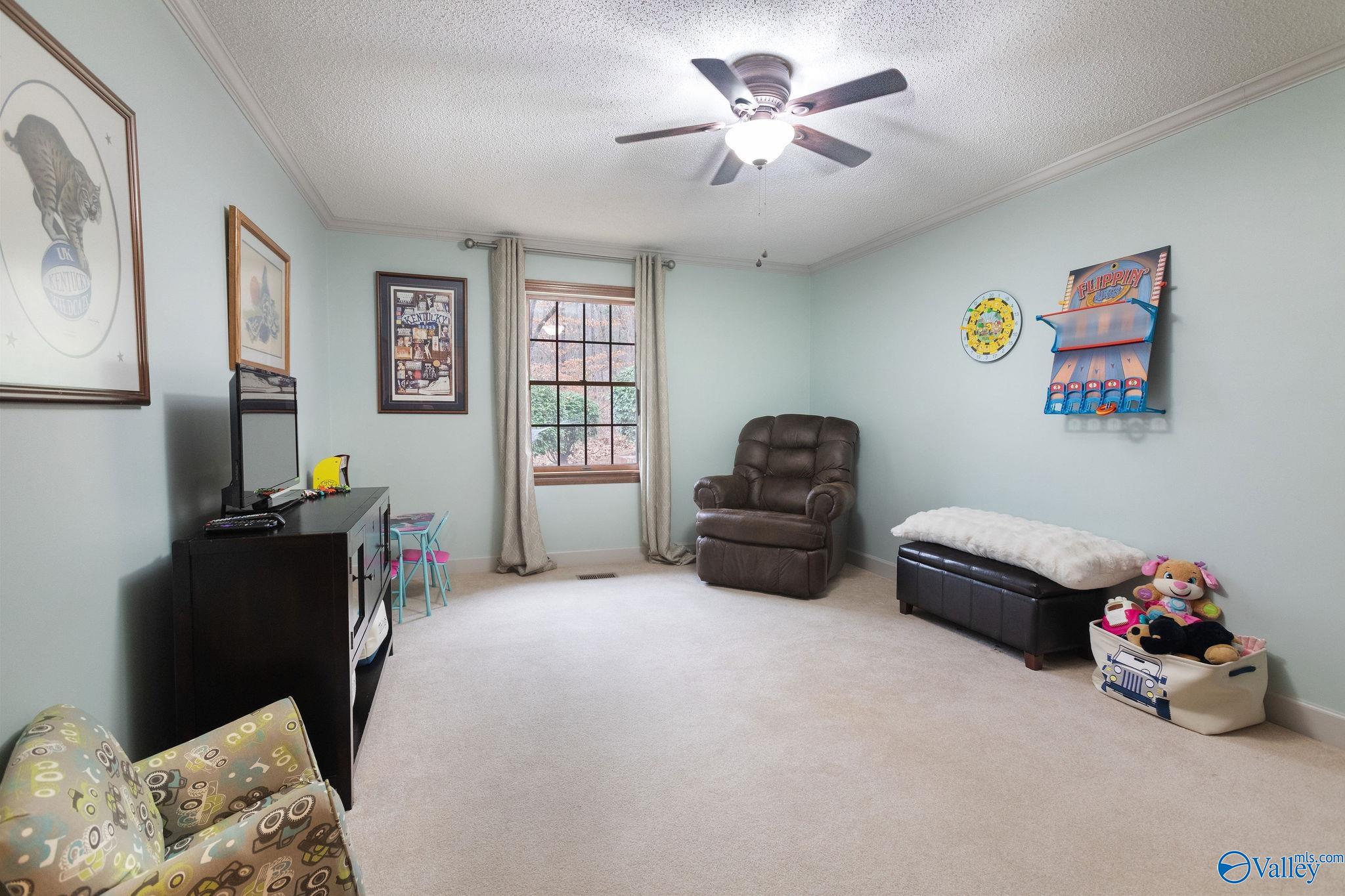 112 Ridgecrest Road