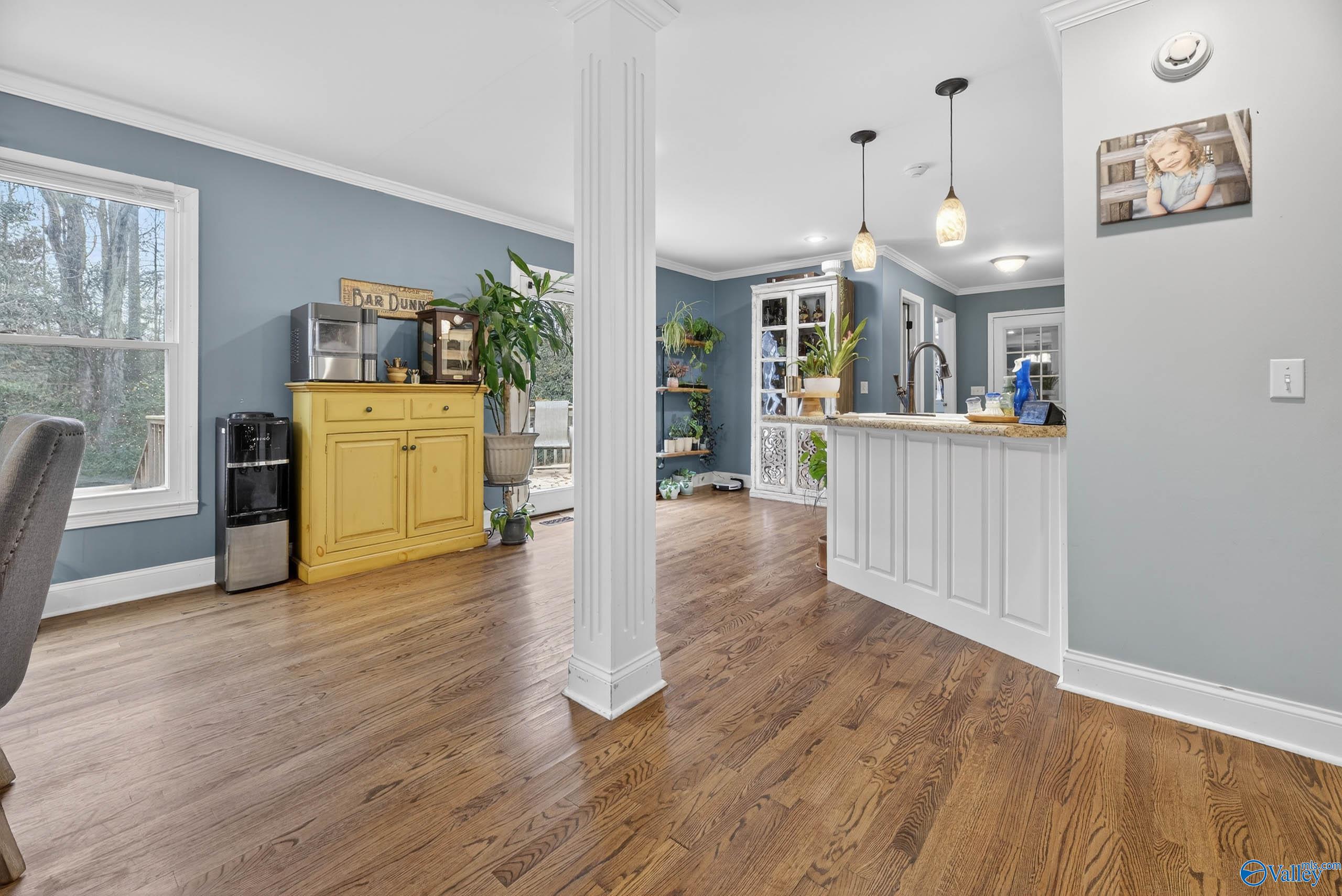 2550 W Western Hills Drive