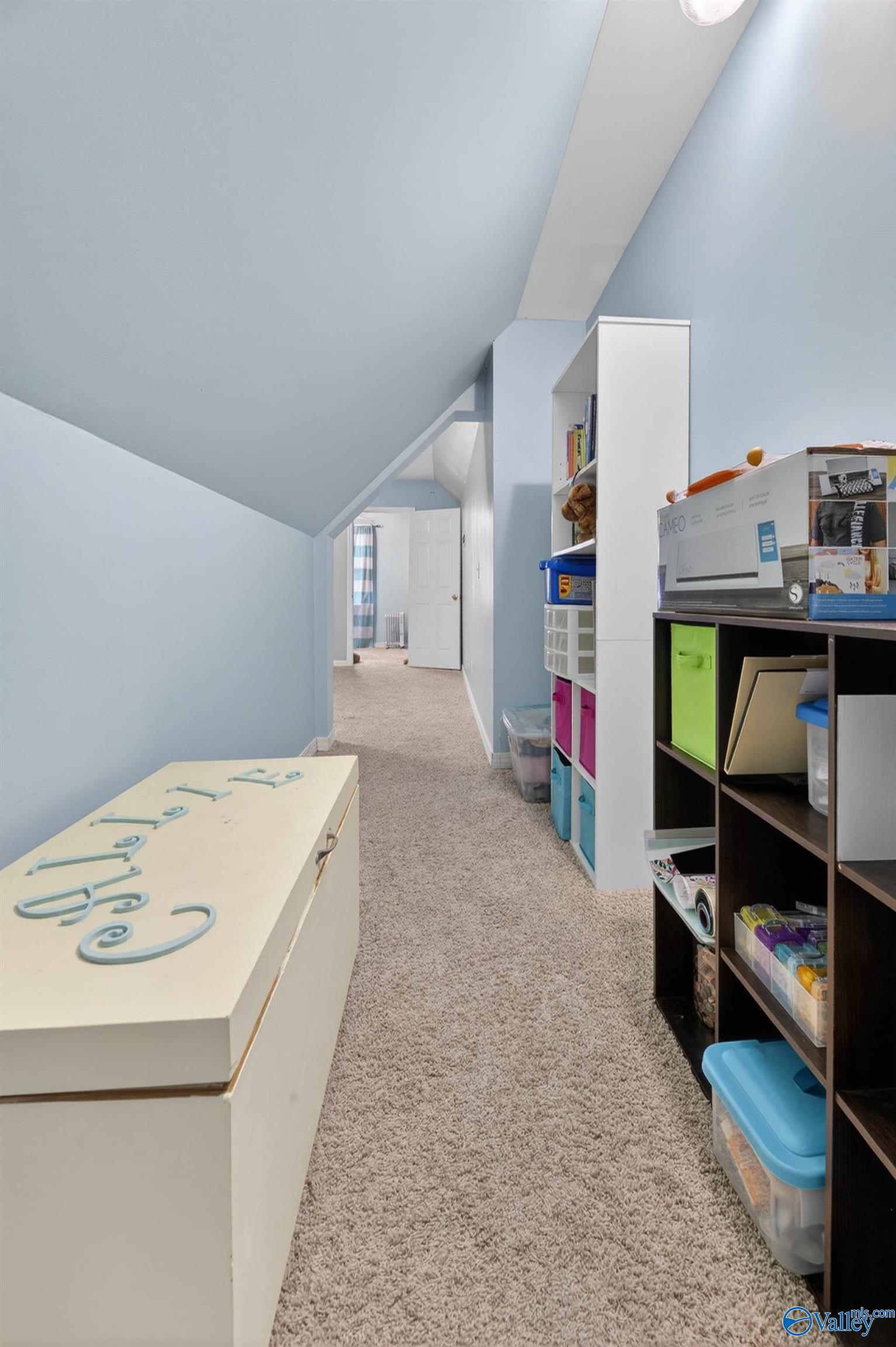 2550 W Western Hills Drive