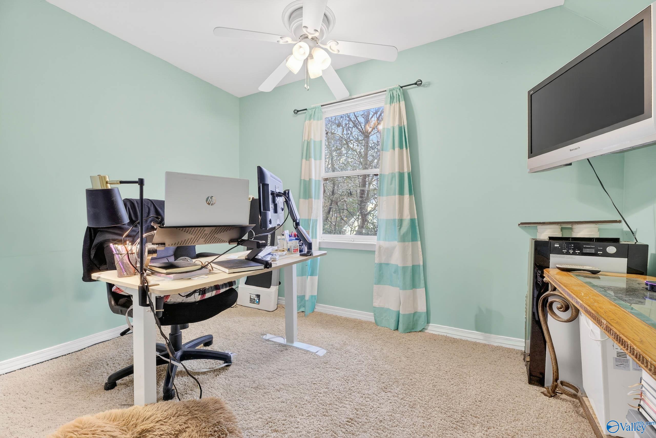 2550 W Western Hills Drive