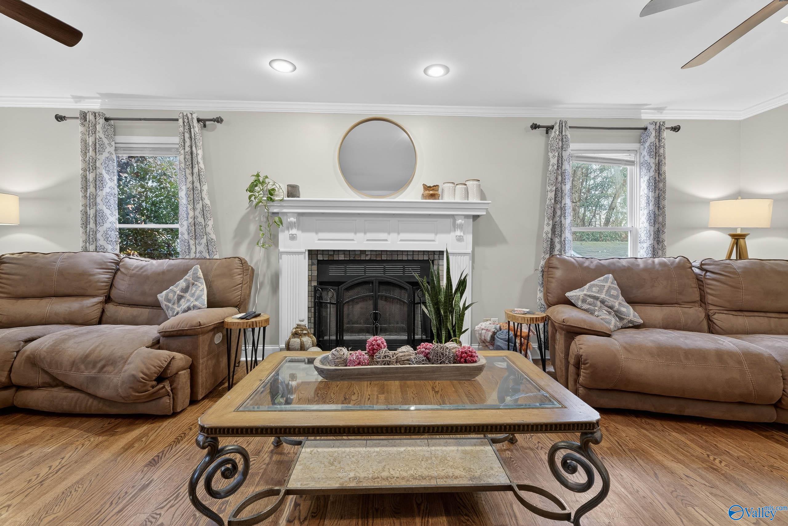 2550 W Western Hills Drive