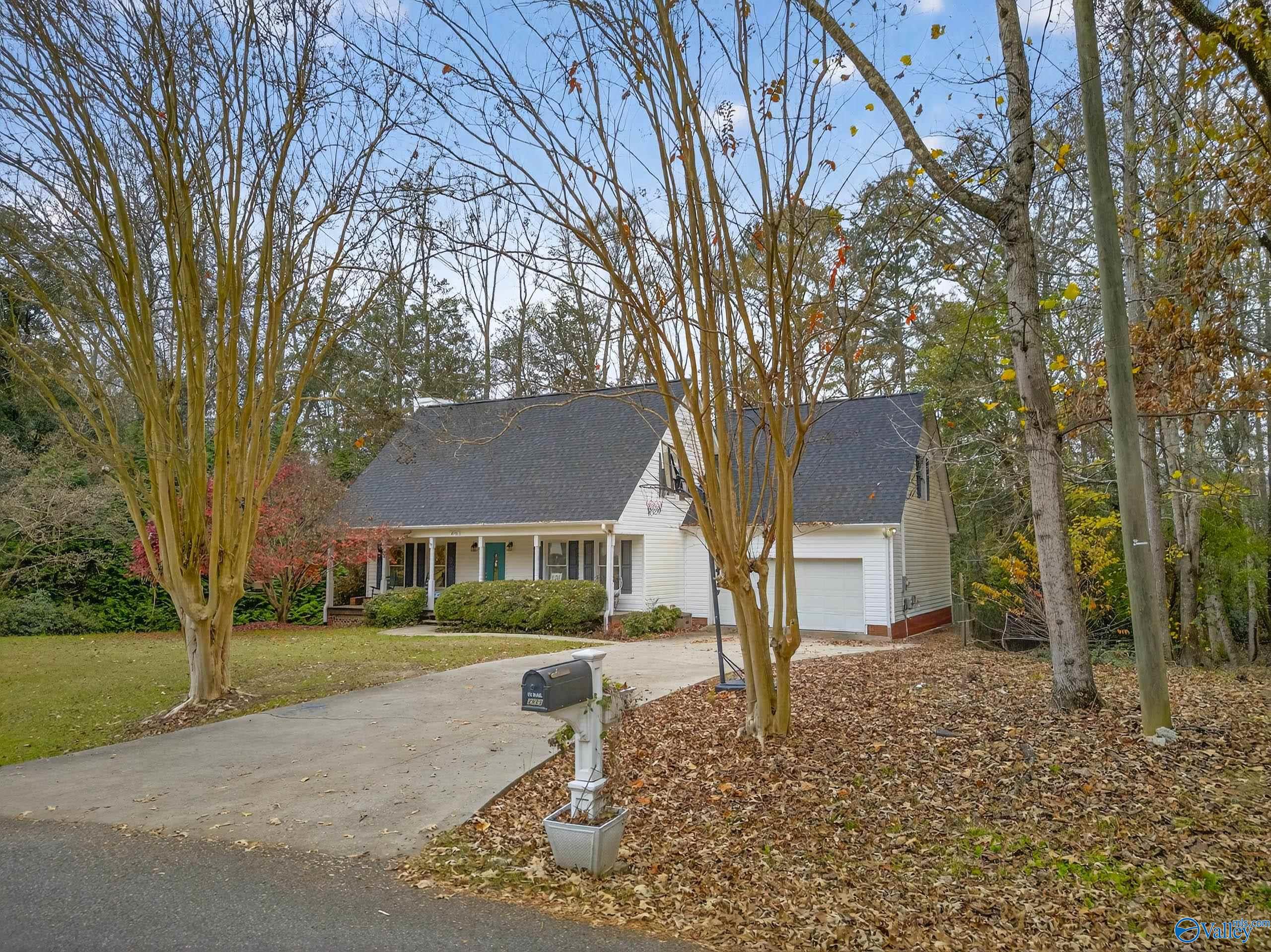 2550 W Western Hills Drive