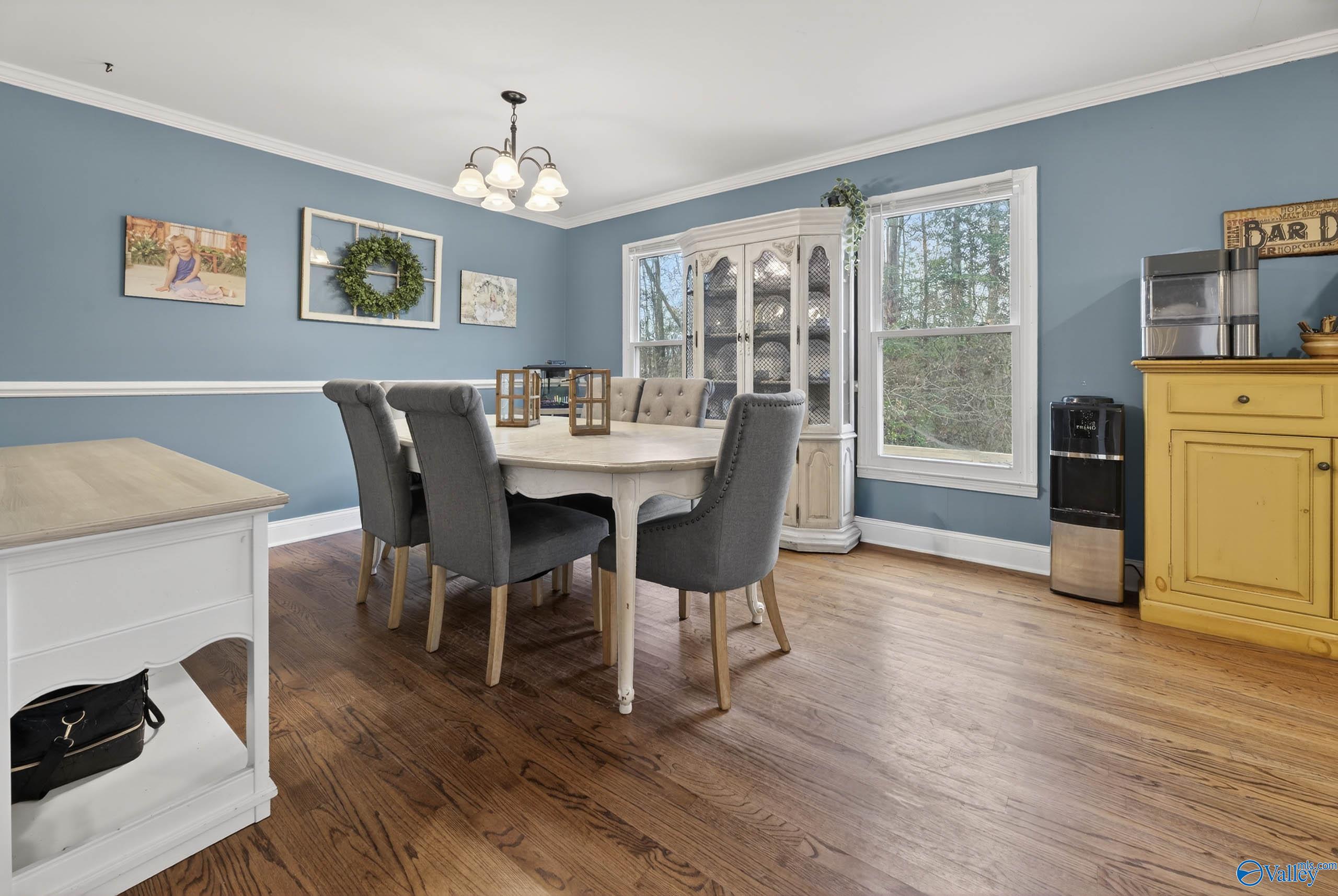 2550 W Western Hills Drive