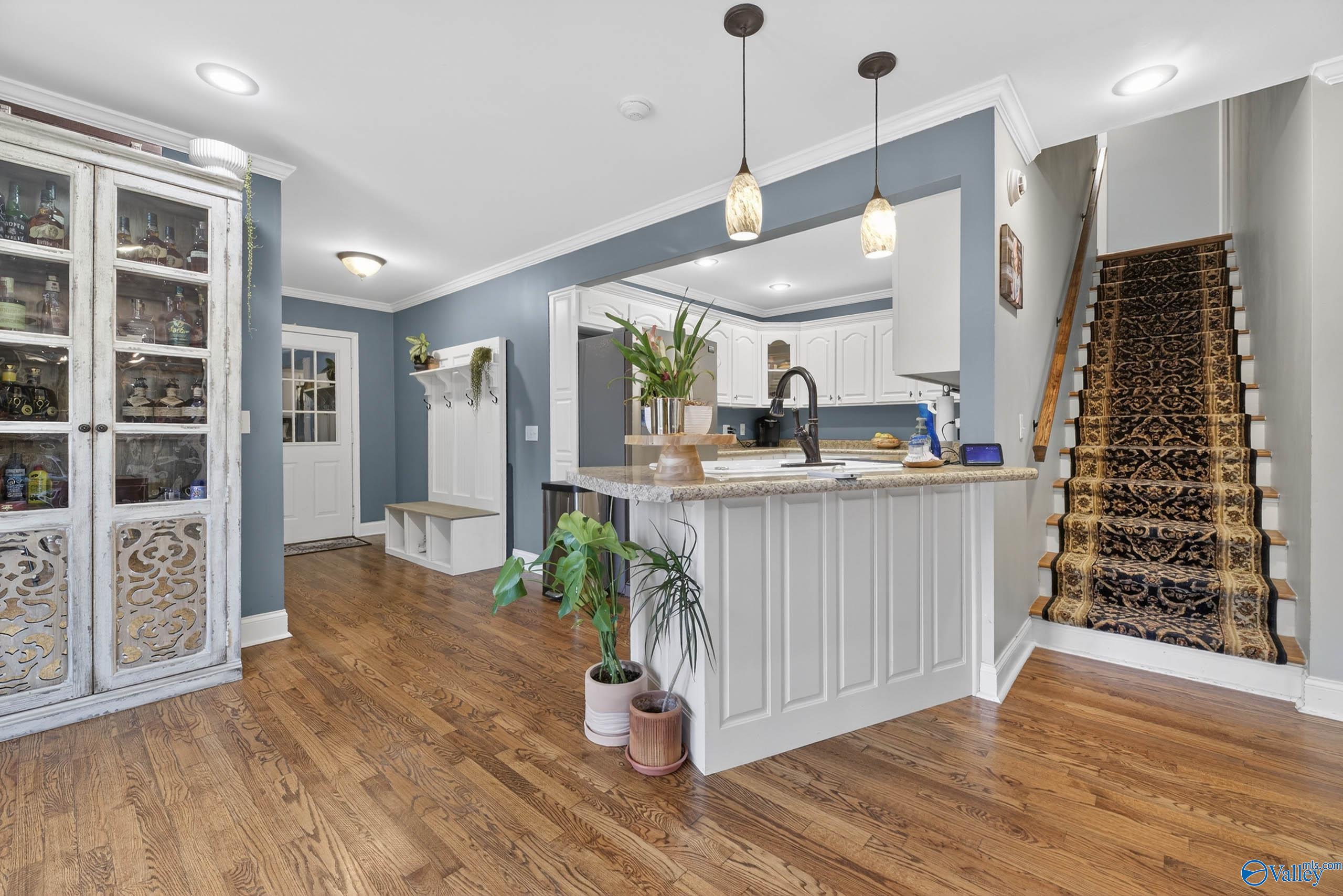 2550 W Western Hills Drive