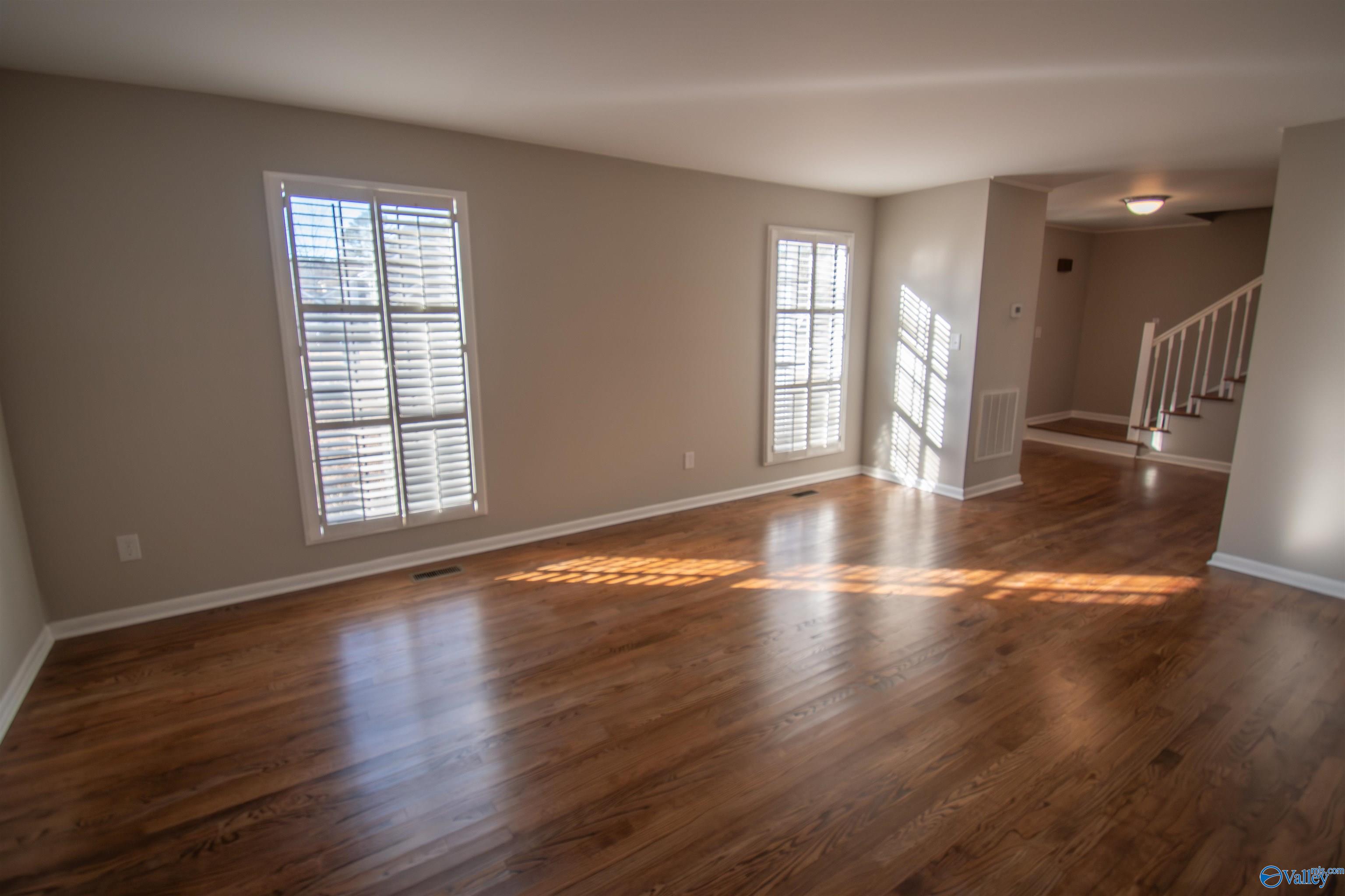 312 Warwick Place