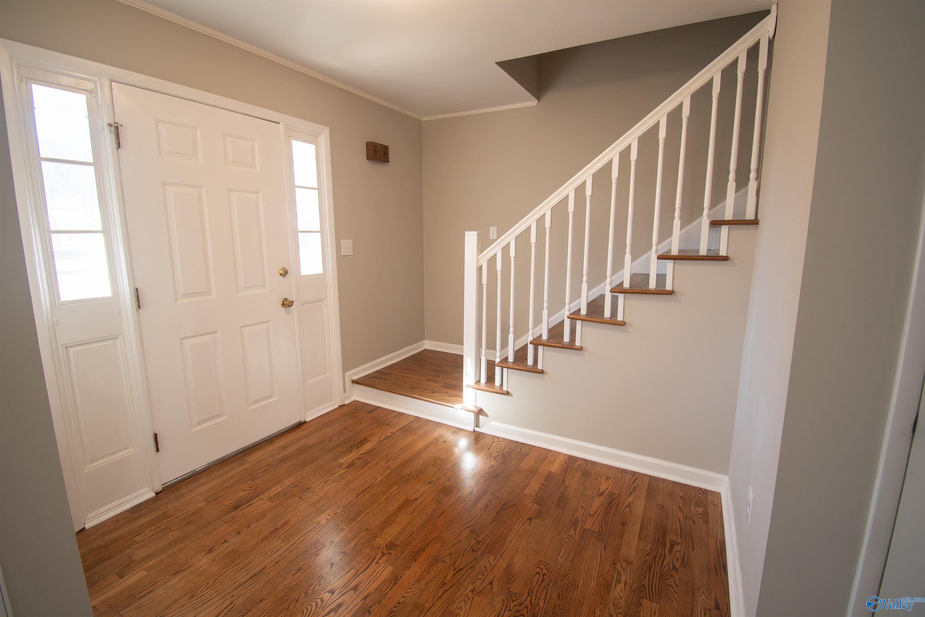 312 Warwick Place