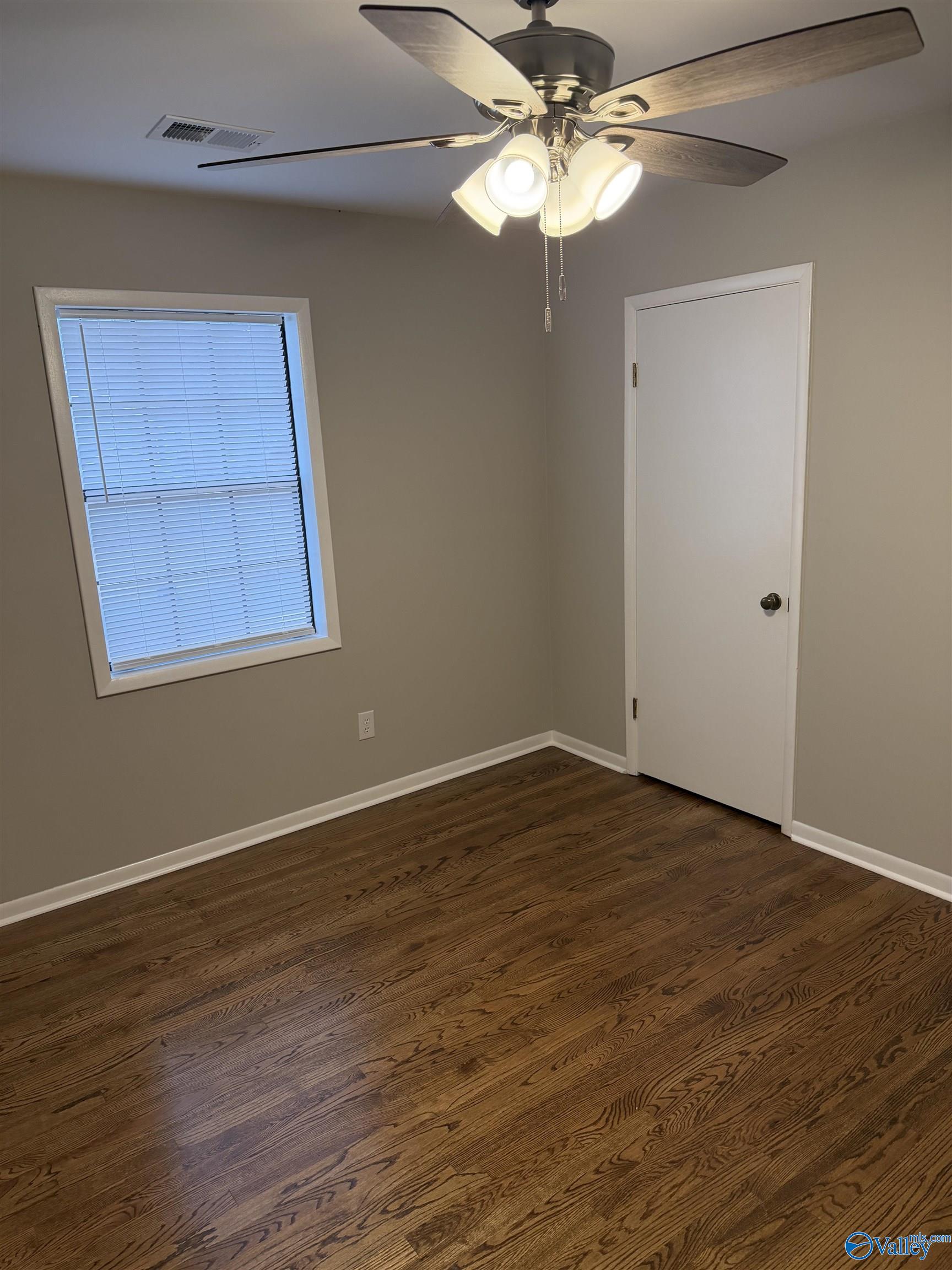 312 Warwick Place